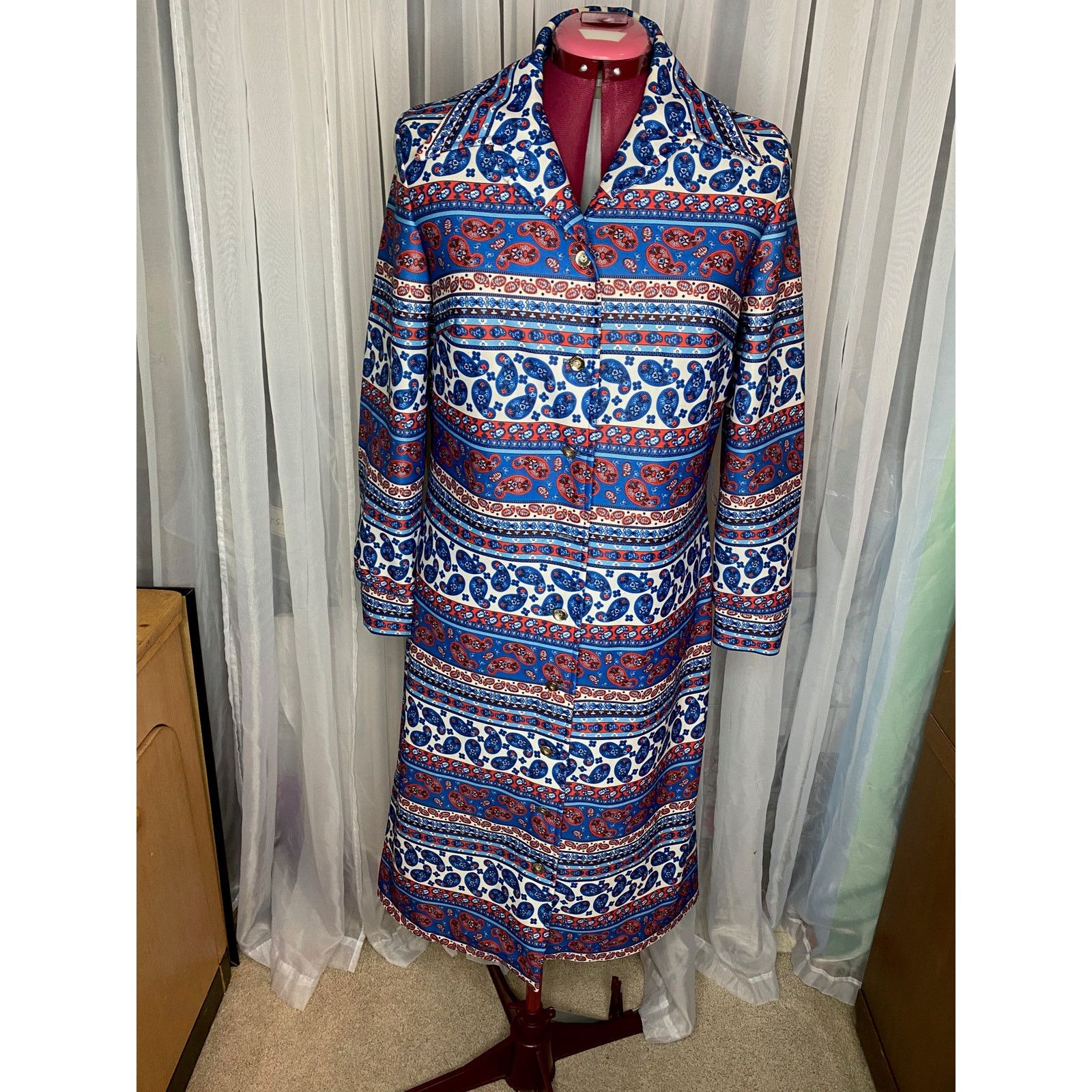 Vintage maxi dress with patterned yoke boho with coat white blue red Size XXL / US 16-18 / IT 52-54 - 10 Thumbnail
