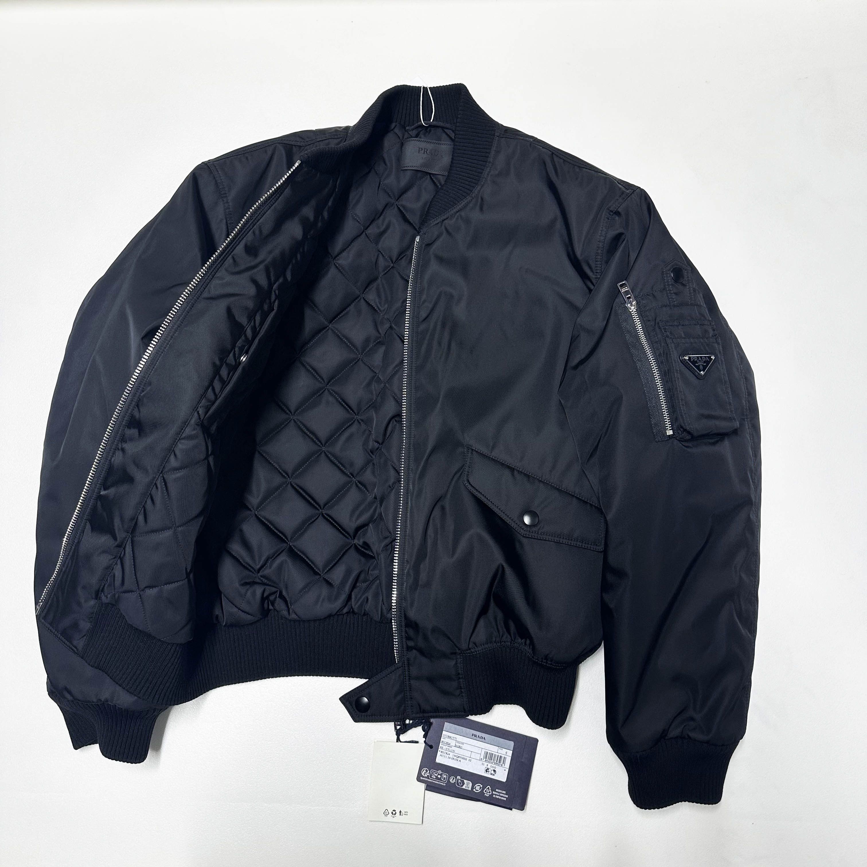 Prada Prada mens size XS S re-nylon Bomber jacket MA-1 Puffer Size US XS / EU 42 / 0 - 2 Thumbnail