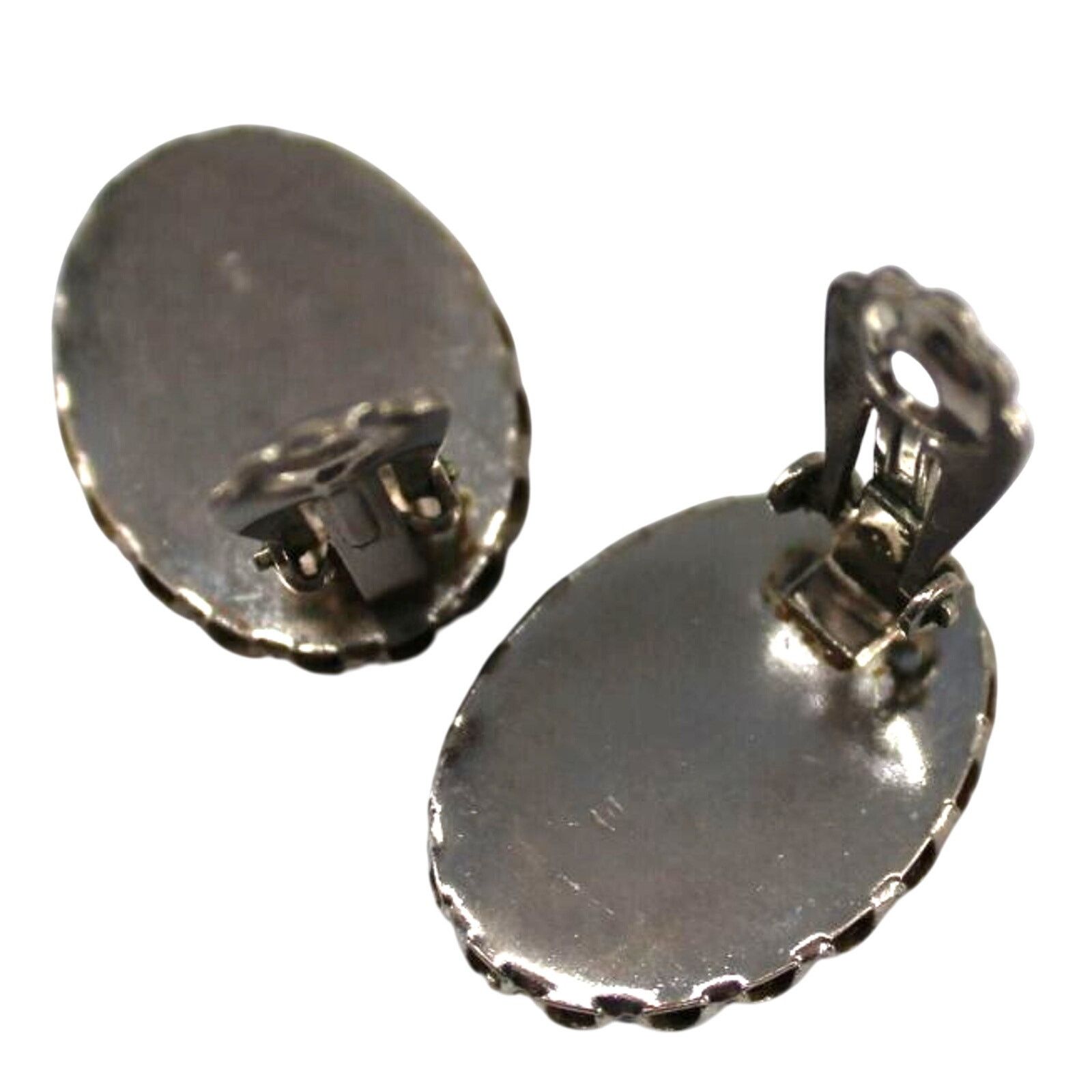 Other Vintage Faux Black Onyx Earrings • Silvertone • 1" • Clip On Size ONE SIZE - 3 Thumbnail