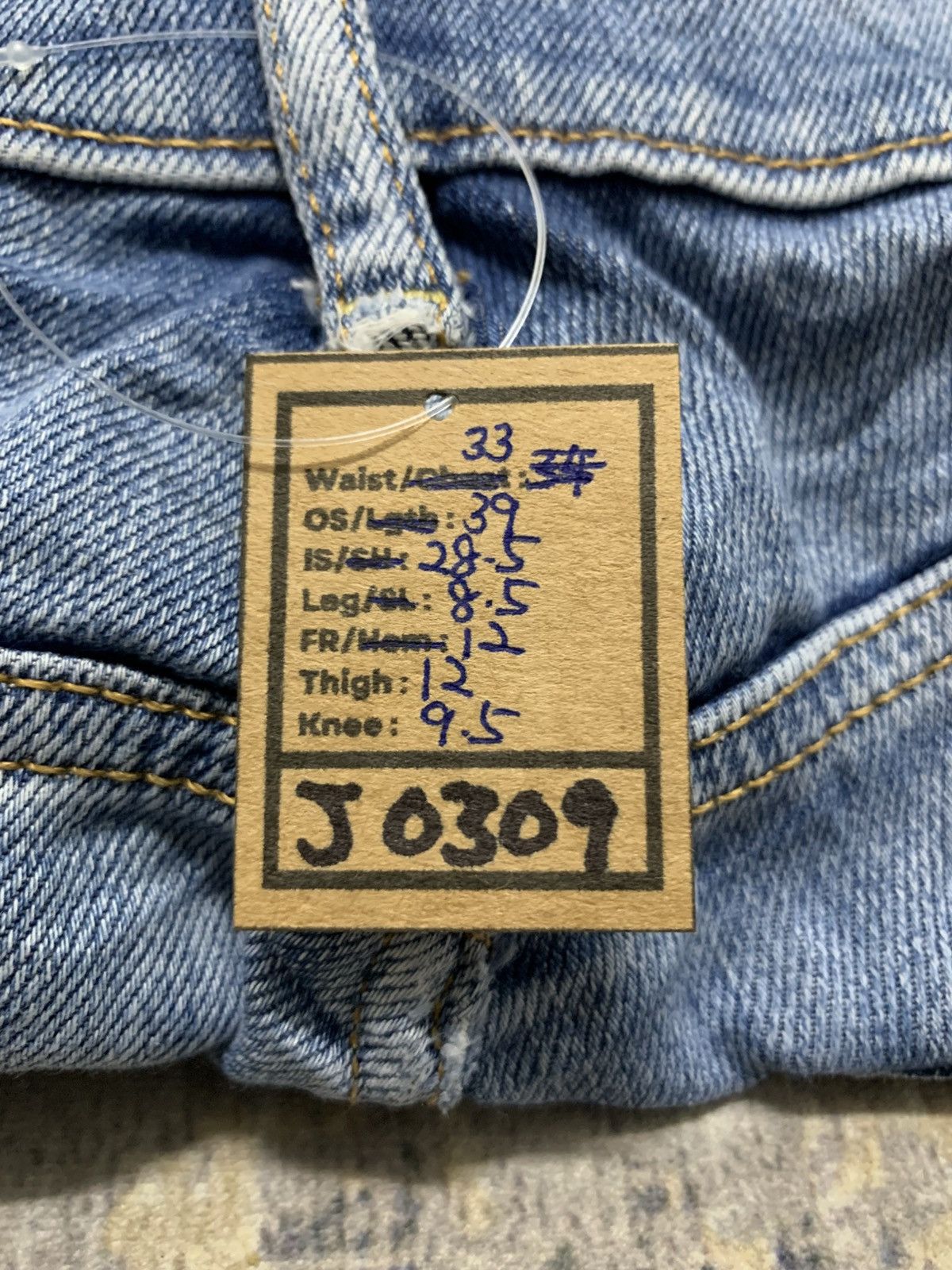 Levi's VTG Y2K Levi’s 505 Straight Leg Denim Jeans Distressed Faded Size US 33 - 14 Thumbnail