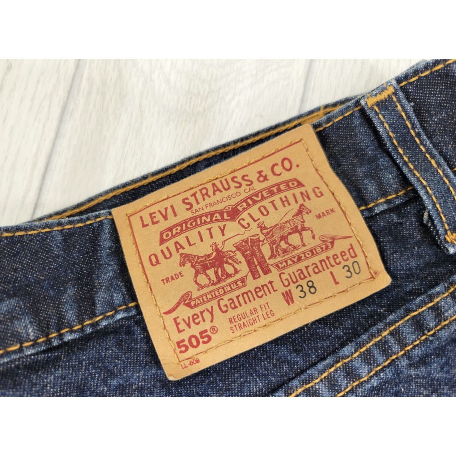 Levi's Levi's 505 Jeans Denim Blue Dark Wash Straight Leg 38 x 30 Mens Regular XS? Size US 38 / EU 54 - 4 Thumbnail