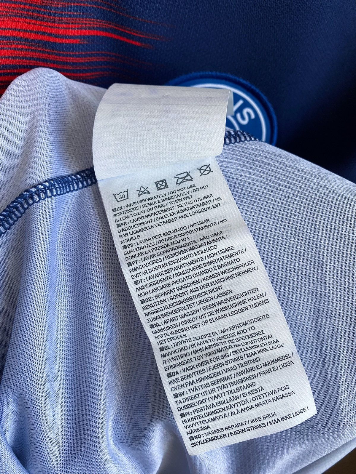 Nike BNWT NIKE PSG 2018/2019 Home Handball Shirt Jersey Size US M / EU 48-50 / 2 - 16 Thumbnail
