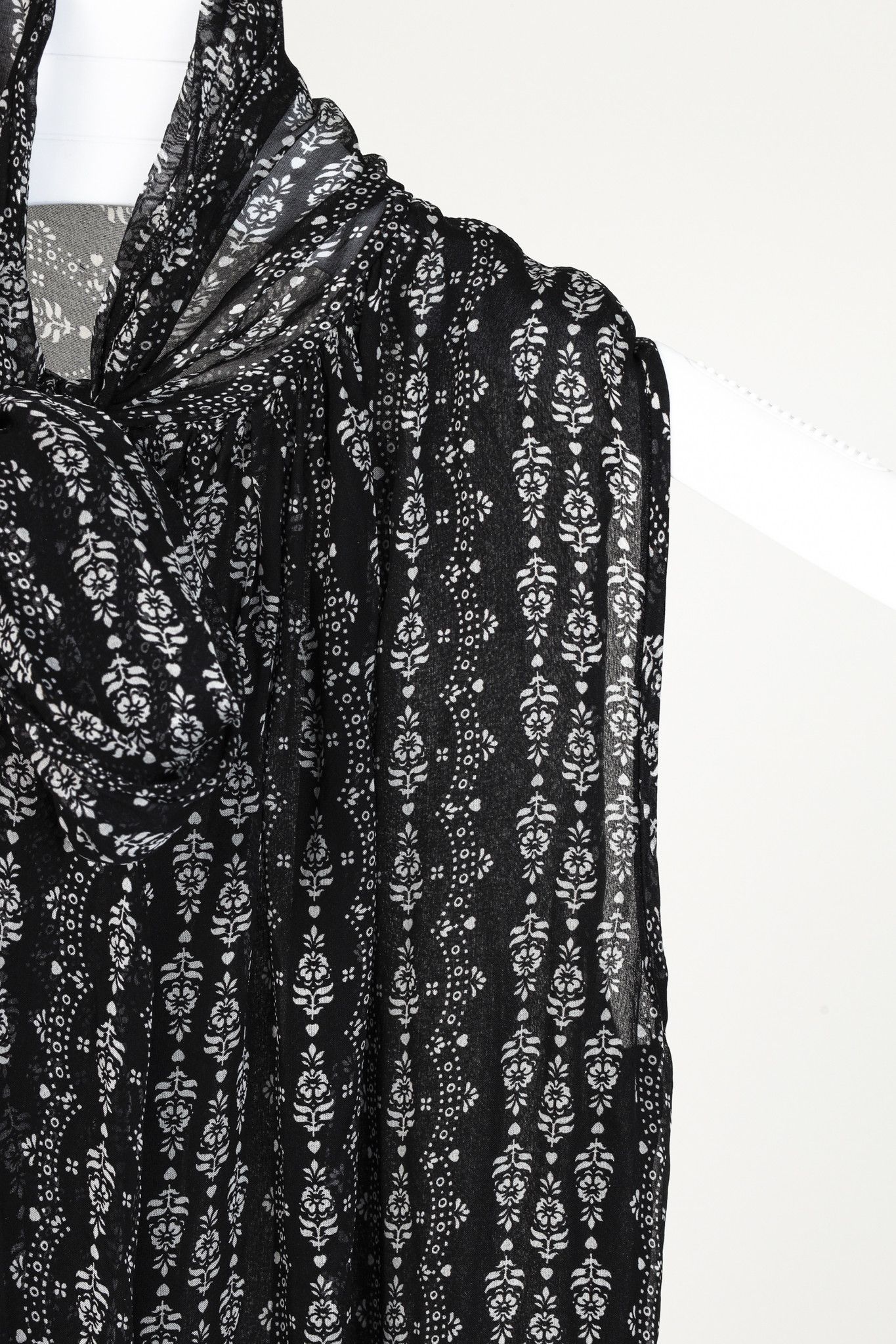 Dolce & Gabbana Dolce & Gabbana Black Floral Stripe Silk Blouse Size M / US 6-8 / IT 42-44 - 5 Thumbnail