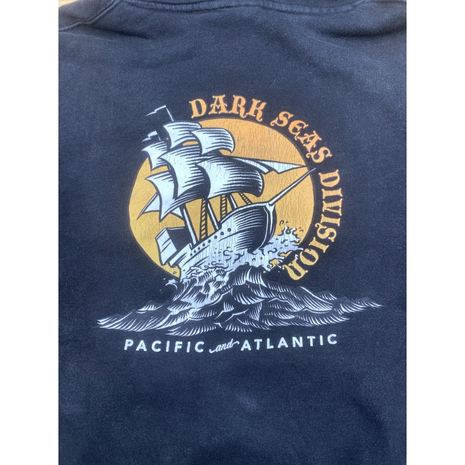 Vintage Dark Seas Hoodie Mens S Black Graphic Print Crew Neck Long Sleeve Pacific And Atlantic #8366 Size US S / EU 44-46 / 1 - 2 Thumbnail