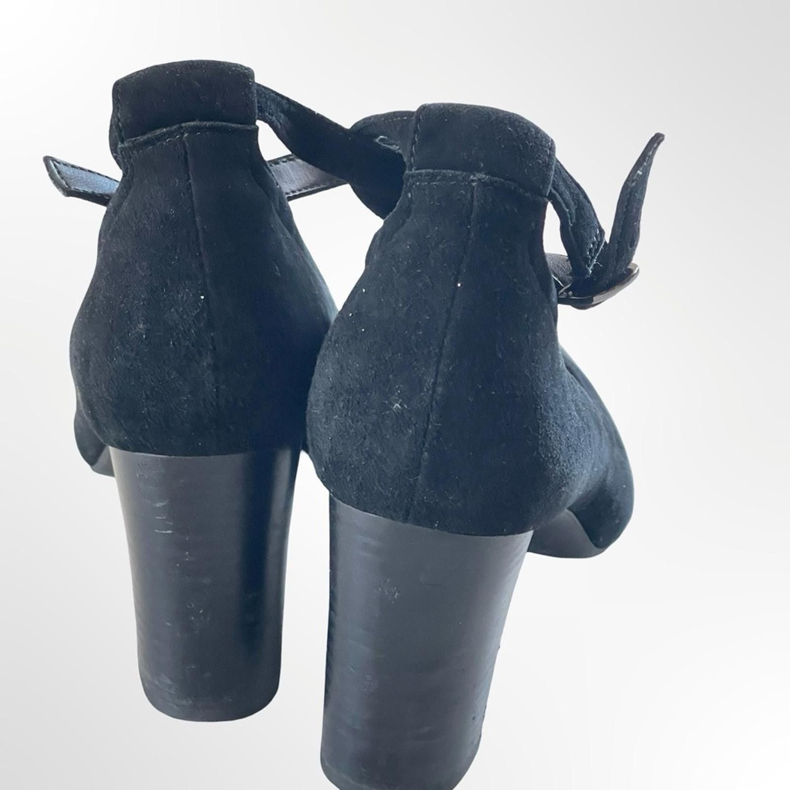 Clarks Clarks Black Suede Ankle-Strap Block Heels in 8.5 Size US 8.5 / IT 38.5 - 3 Thumbnail