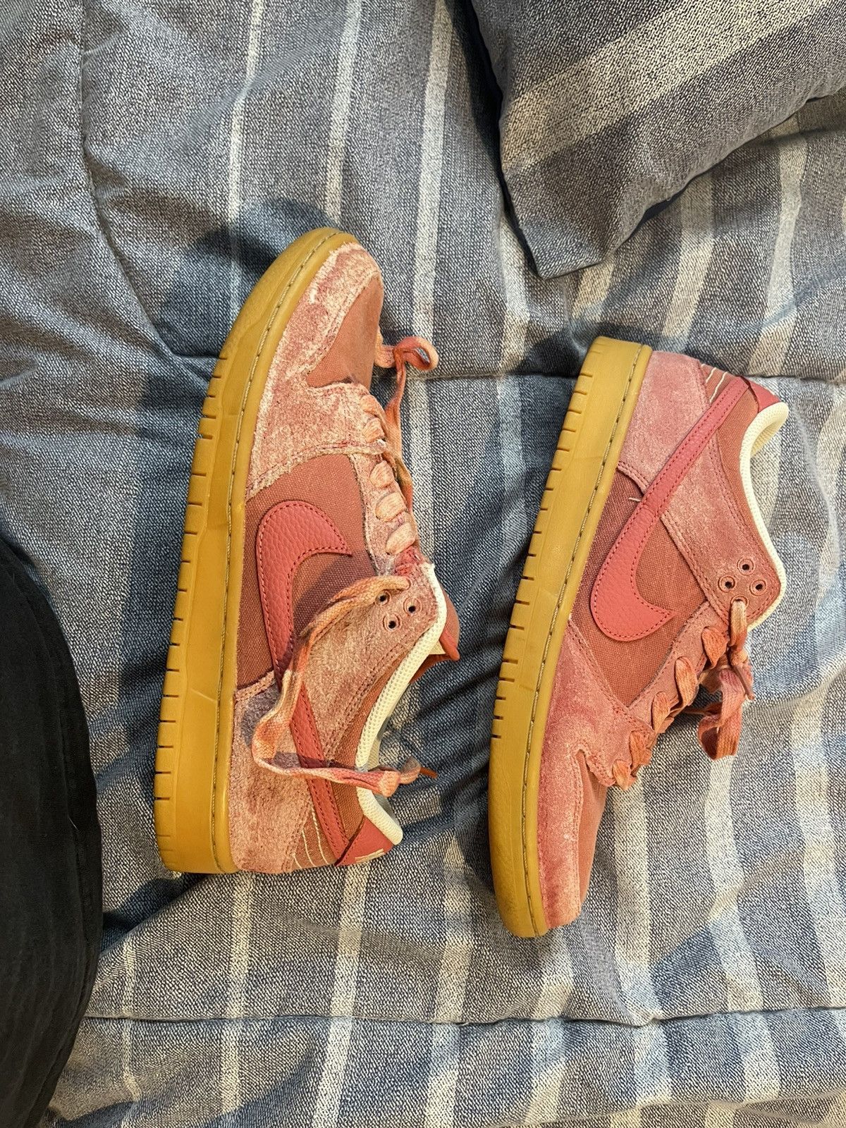 Nike SB Adobe Dunk Size US 9.5 / EU 42-43 - 2 Thumbnail