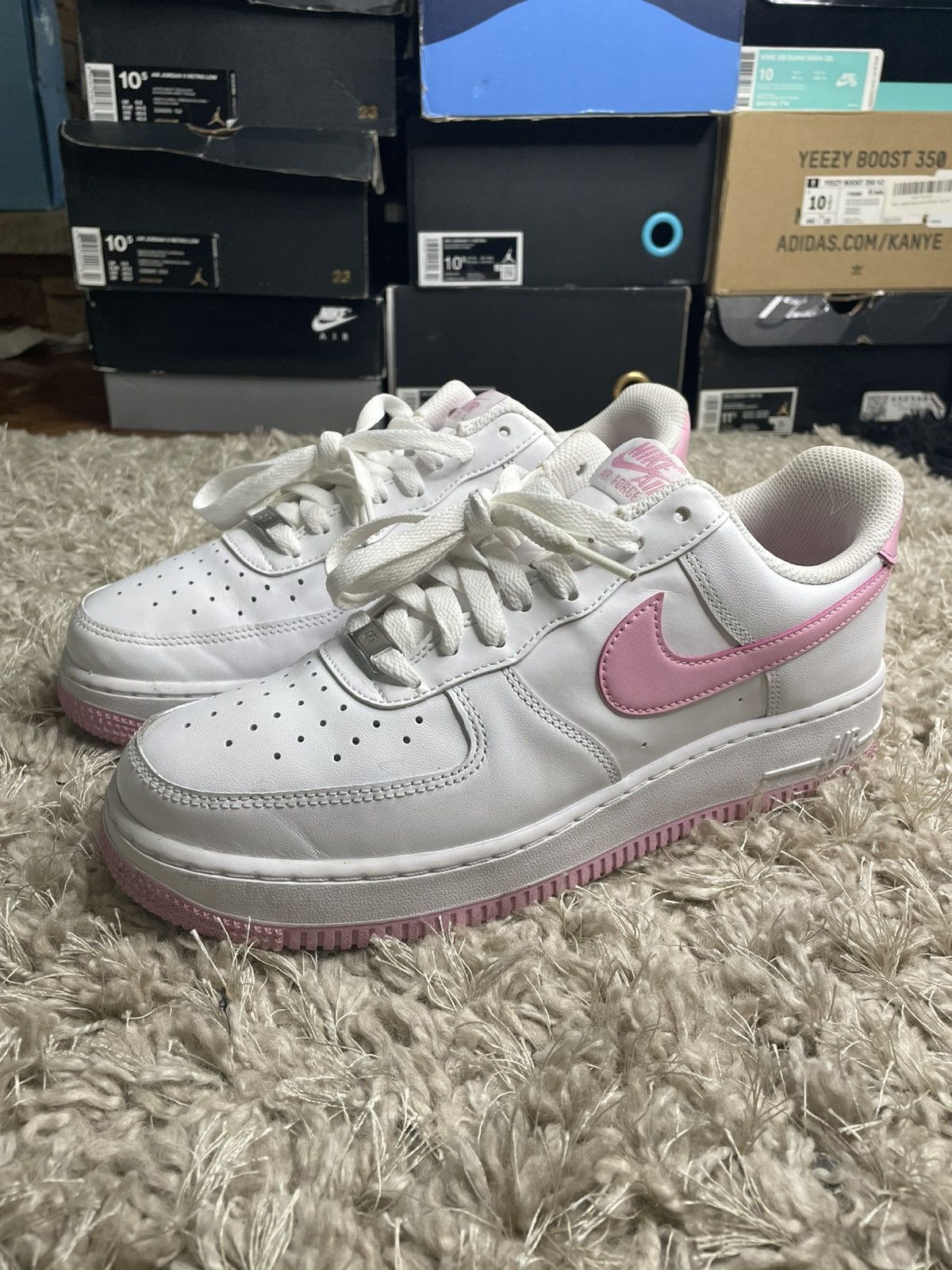 Nike Air Force 1 Bubblegum Size US 8.5 / EU 41-42 - 1 Thumbnail