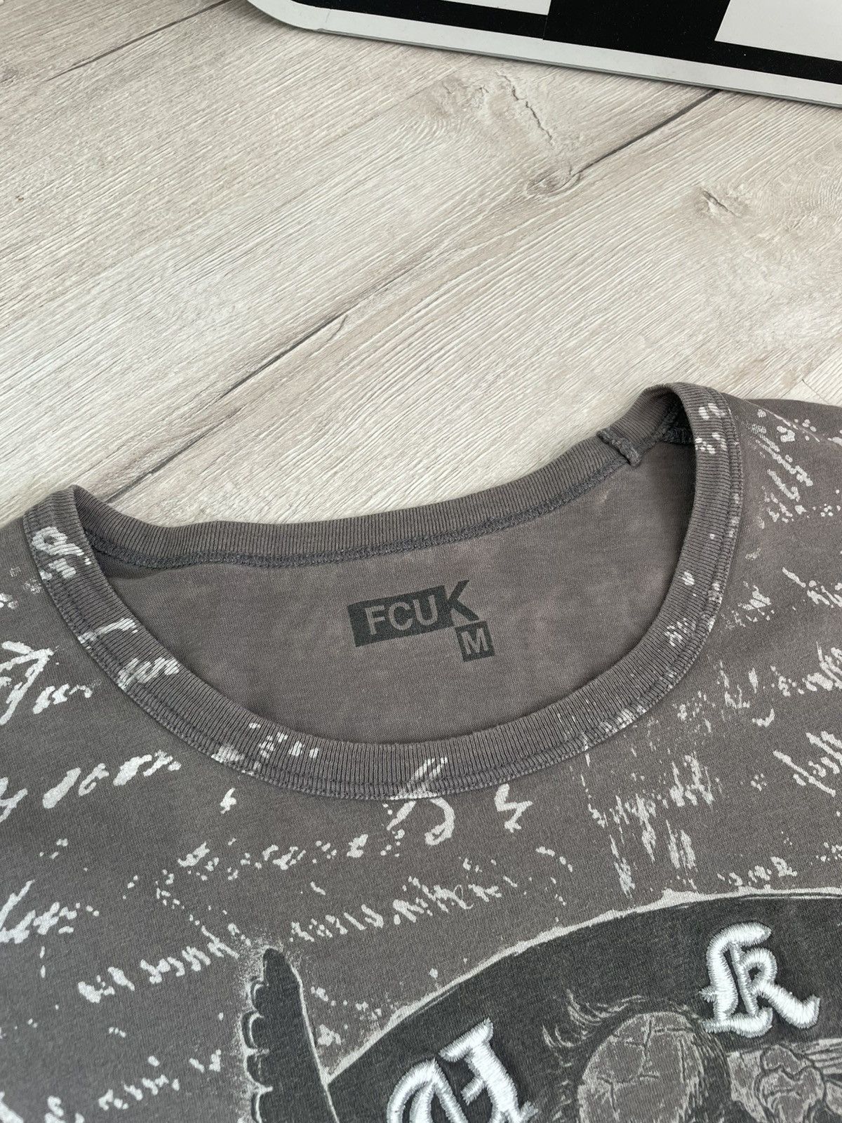 FCUK × Japanese Brand Vintage Y2k Fcuk T-shirt Over Print 2000s Big Logo Size US M / EU 48-50 / 2 - 7 Thumbnail