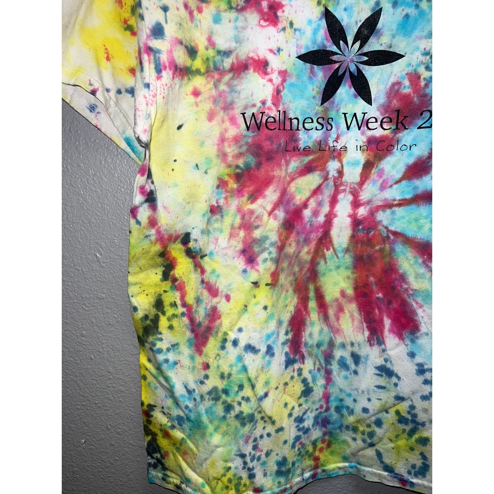 Gildan Wellness Week Shirt Live Life In Color Tie Dye Tee M CUSG Size US M / EU 48-50 / 2 - 3 Thumbnail