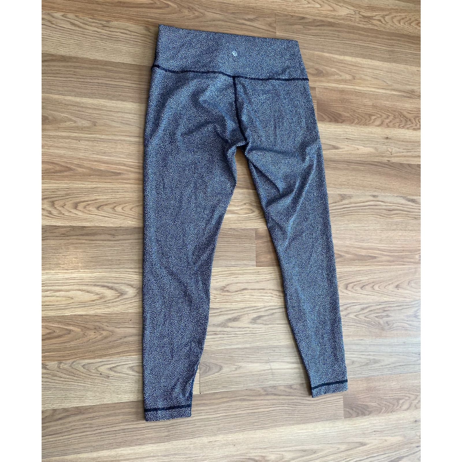Lululemon Lululemon Align Pant Full Length Leggings Women’s 12 Black White Pattern Athletic High Rise Size 34" / US 12 / IT 48 - 6 Thumbnail