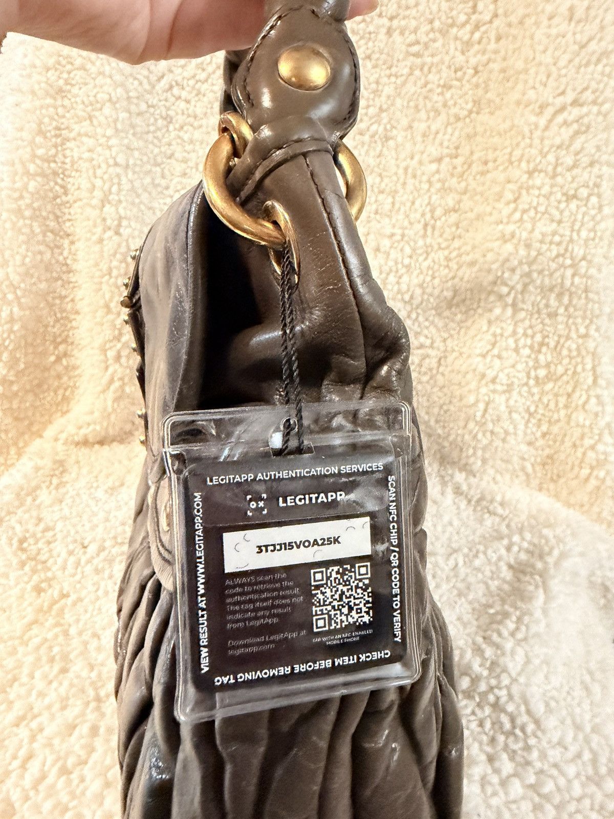Miu Miu Miu Miu Matelasse Leather Coffer Hobo Size ONE SIZE - 10 Thumbnail