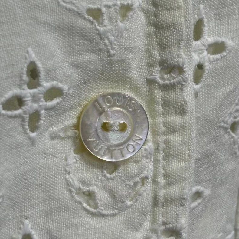 Louis Vuitton Louis Vuitton White hollowed-out printed lotus leaf sleeve Size XS / US 0-2 / IT 36-38 - 5 Thumbnail