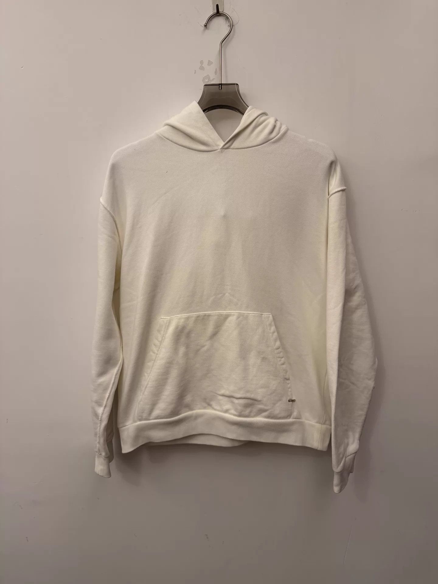 Louis Vuitton Louis Vuitton Solid Manual Sweatshirt L Neck Flaw Size US L / EU 52-54 / 3 - 1 Thumbnail