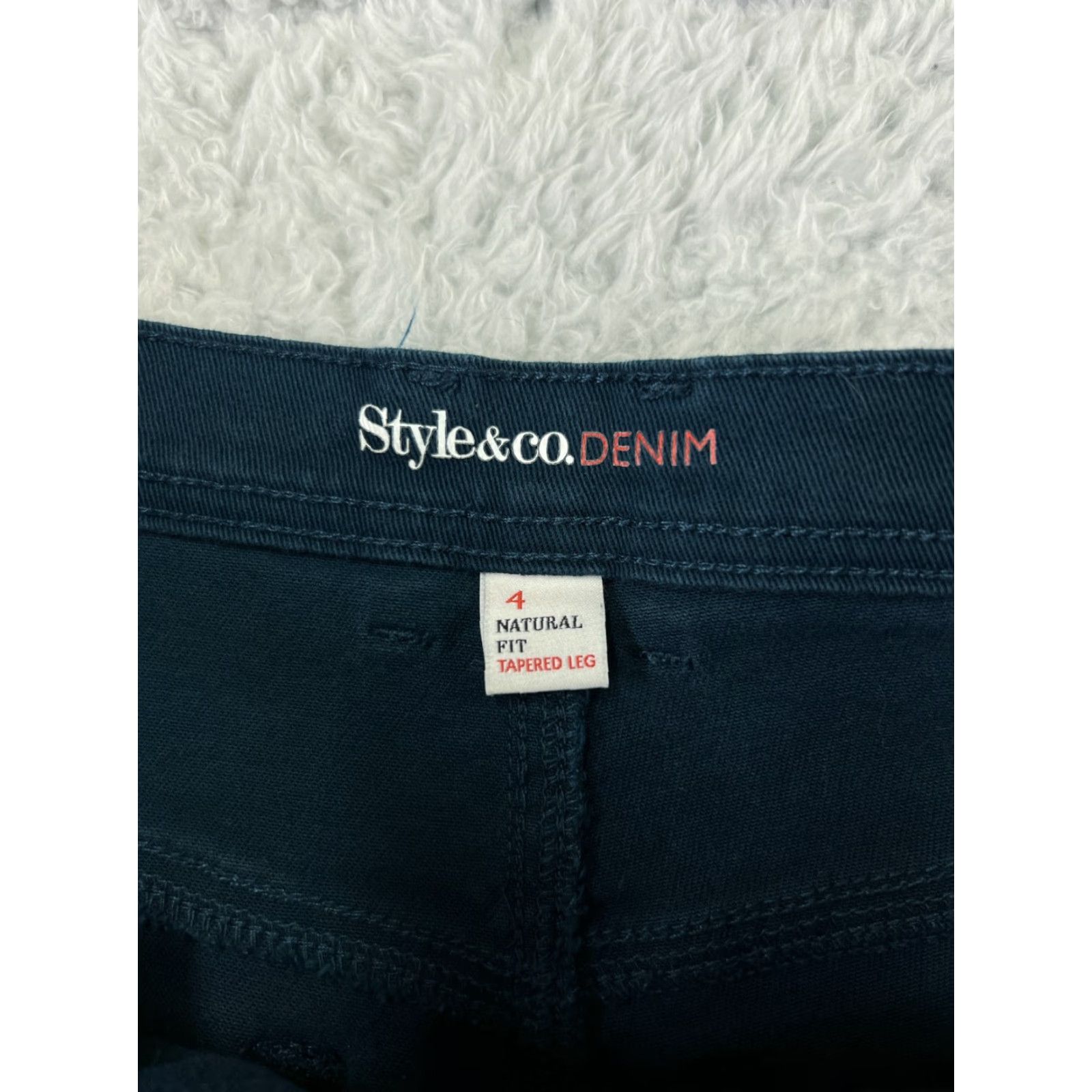 Vintage Style&co. Jeans Womens 4 Blue Denim Tapered Leg Stretch Cotton Blend Regular Rise High Zip Pocket 5-Pocket Design Adult Womens Jeans Size 27" / US 4 / IT 40 - 3 Thumbnail