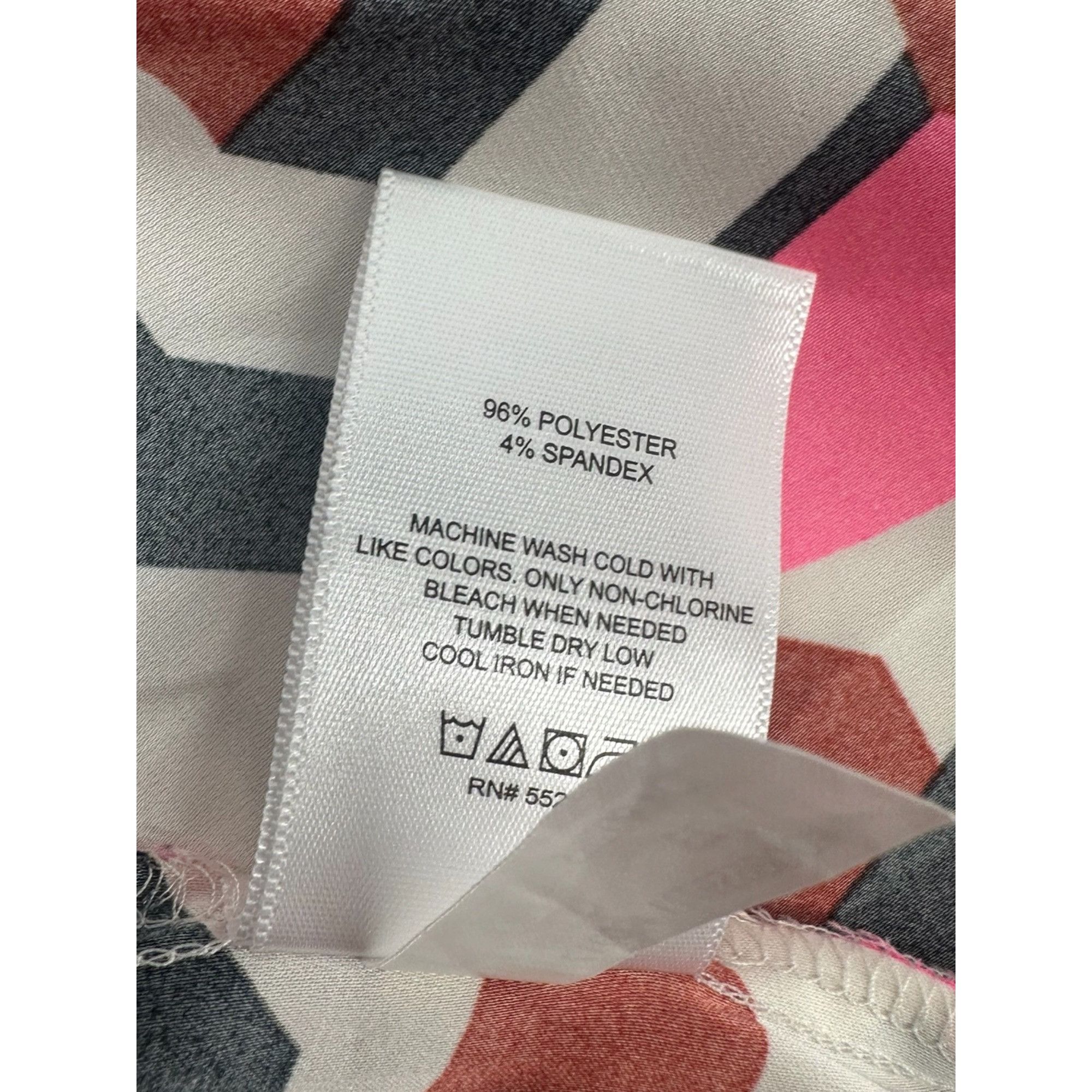 Express Express Women's Geometric Print Blouse XS Pink Black Abstrac Size XS / US 0-2 / IT 36-38 - 6 Thumbnail
