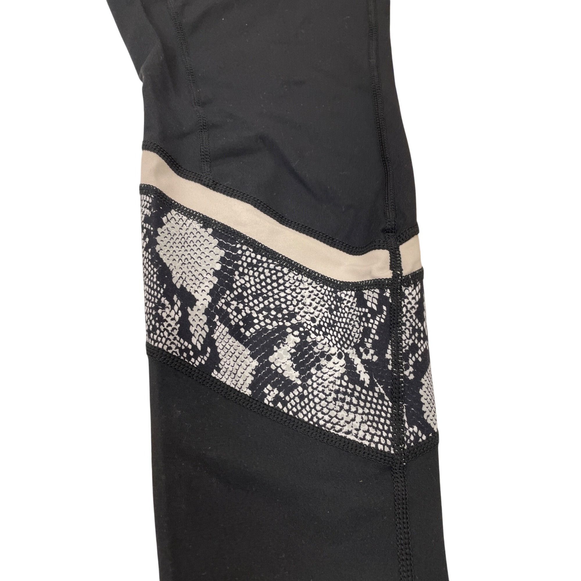 Torrid Torrid Womens Black snake print Activewear Leggings Size 2 S Size 26" / US 2 / IT 38 - 2 Thumbnail