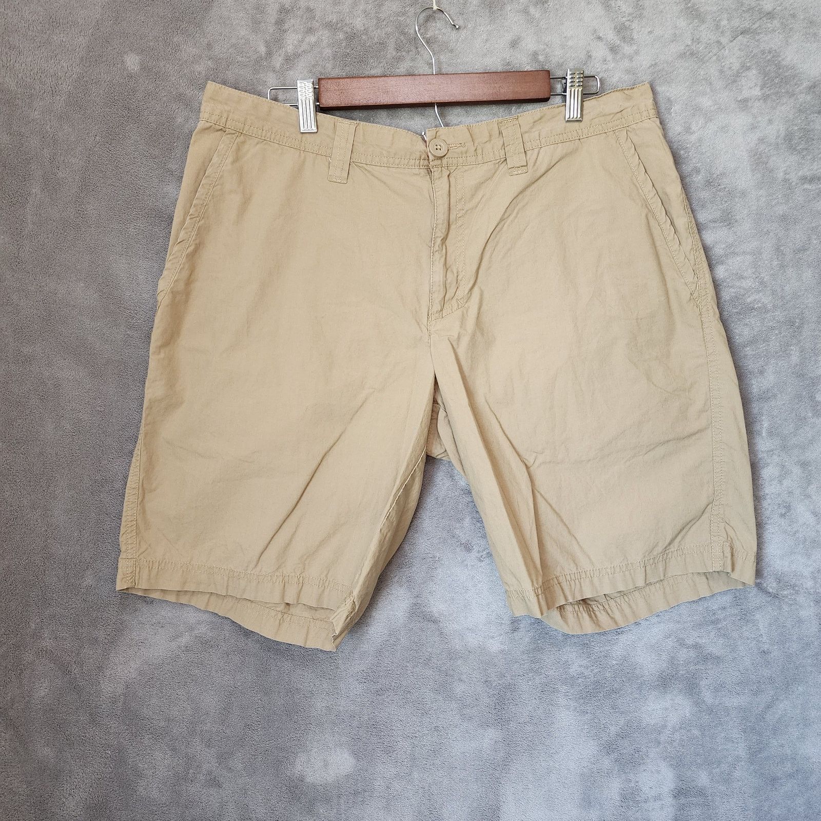Columbia Columbia Men's Cargo Shorts Khaki Size 36x10, Outdoor Wear Size US 36 / EU 52 - 2 Thumbnail