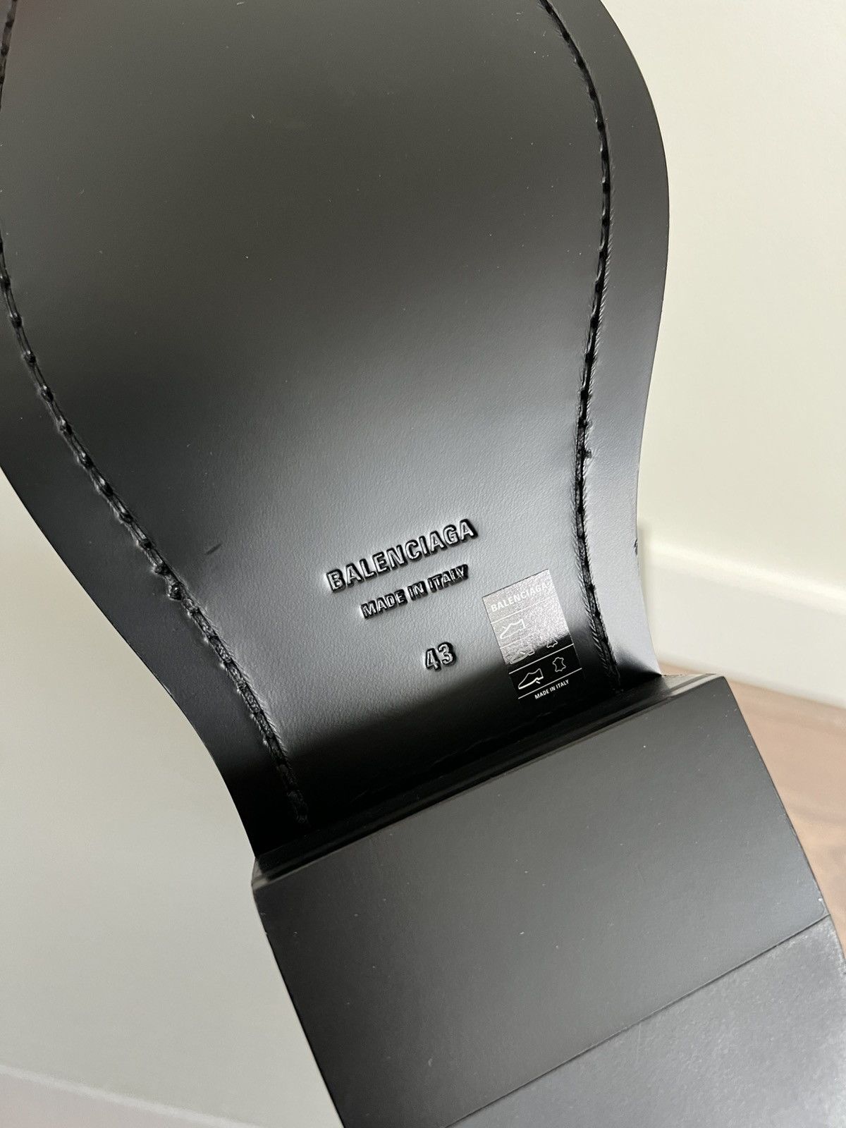 Balenciaga Balenciaga Santiago Boot Black Calfskin 43 Size US 10 / EU 43 - 12 Thumbnail