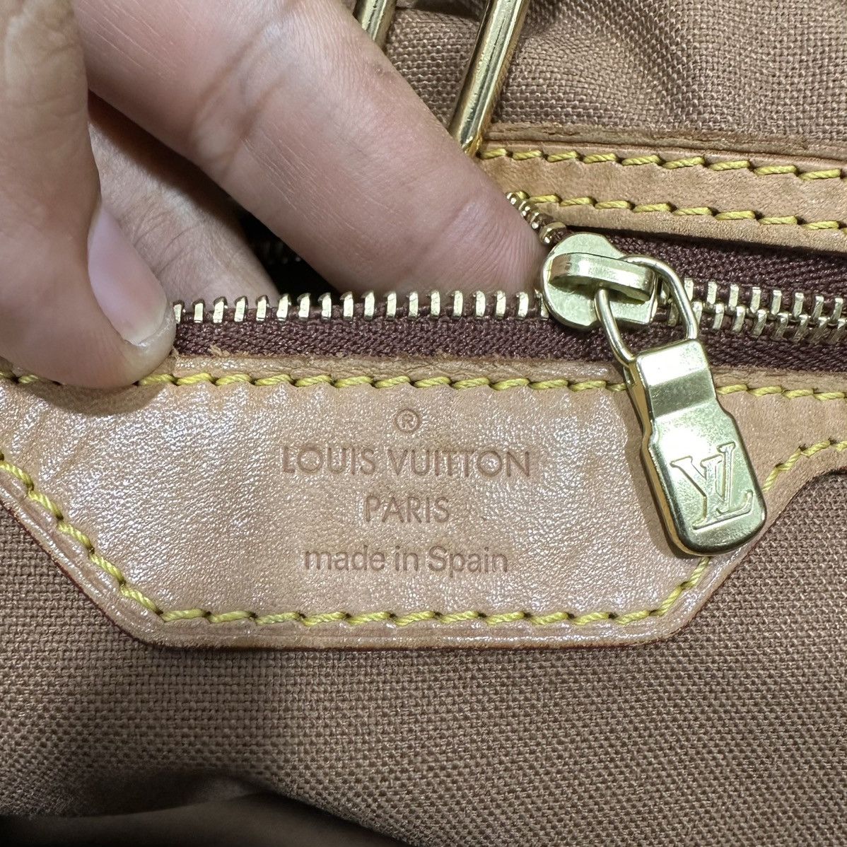 Louis Vuitton Authentic LOUIS VUITTON Monogram Batignolles Horizontel Bag Size ONE SIZE - 13 Thumbnail