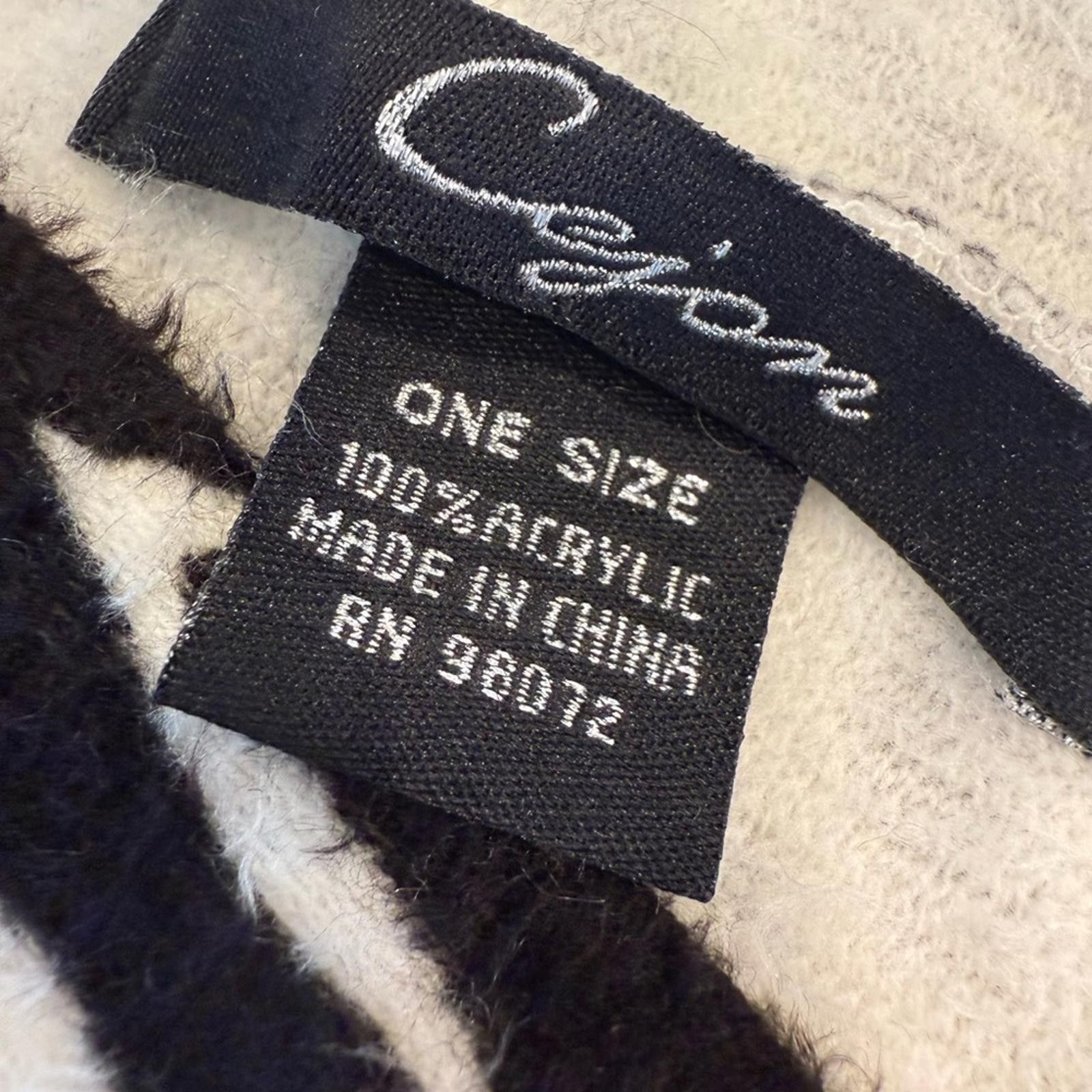 Other Cejon zebra striped black & white plush infinity scarf OS Size ONE SIZE - 3 Thumbnail