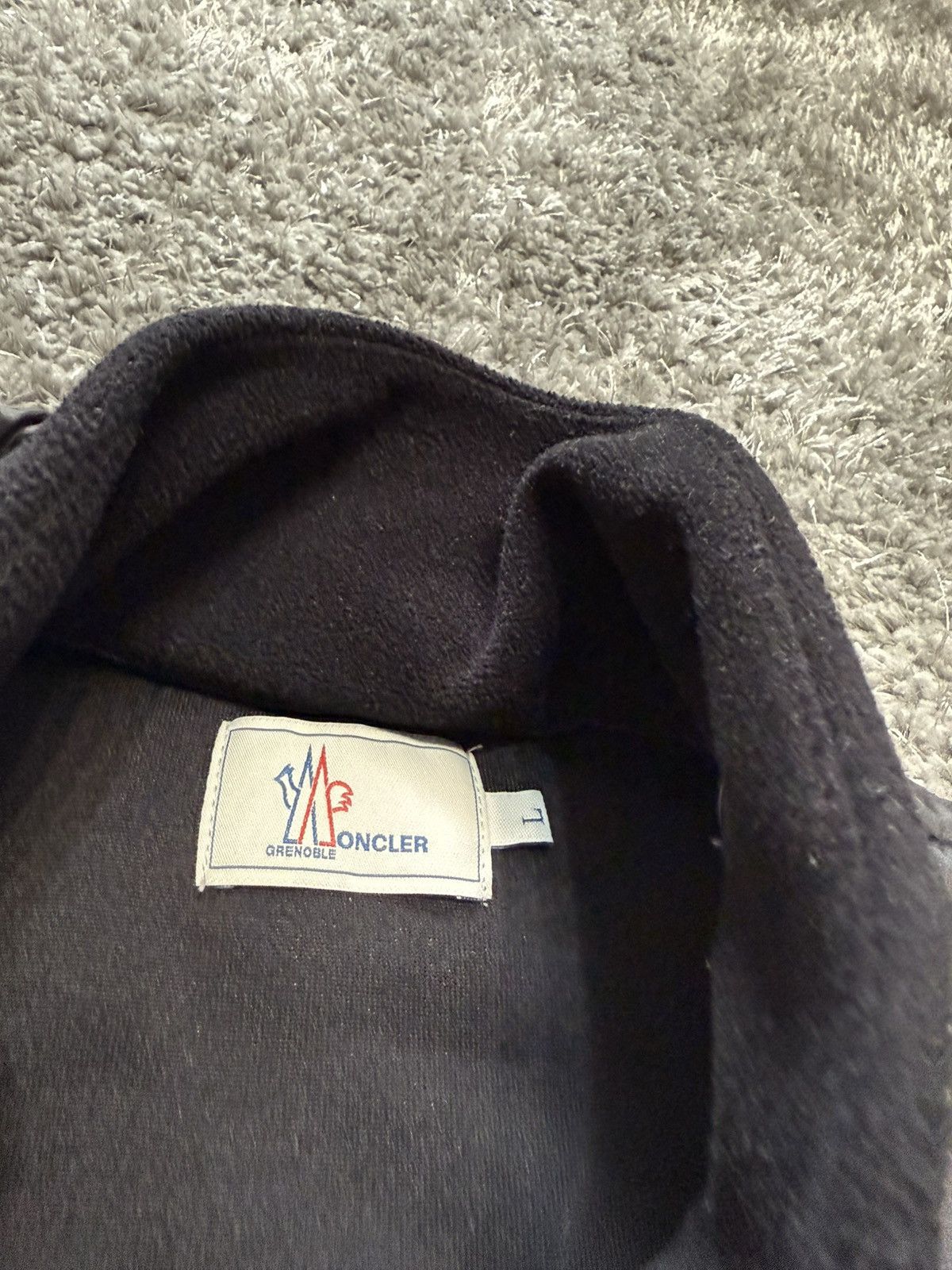 Moncler Moncler Grenoble fleece size L Size US L / EU 52-54 / 3 - 3 Thumbnail