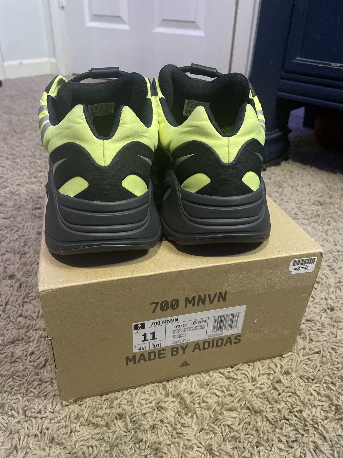 Adidas × Yeezy Yeezy 700 NMVM phosphor Size US 11 / EU 44 - 7 Thumbnail