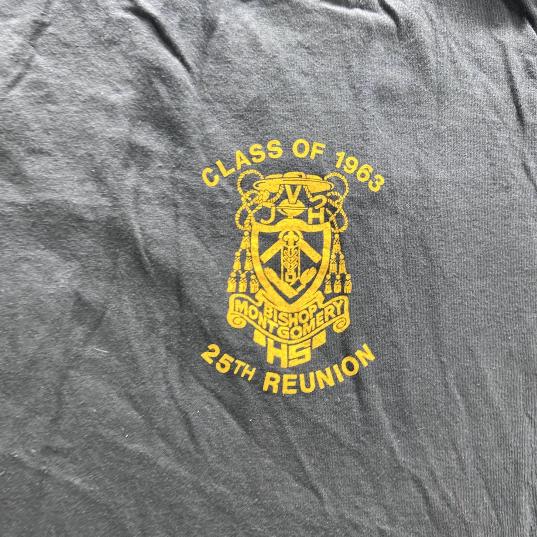 Hanes VINTAGE Hanes Shirt Mens XL Black Class 1963 Reunion 80s Bishop Montgomery Crew Neck Graphic Print Cotton Short Sleeve Mens 1963 Reunion Tshirt Size US XL / EU 56 / 4 - 2 Thumbnail
