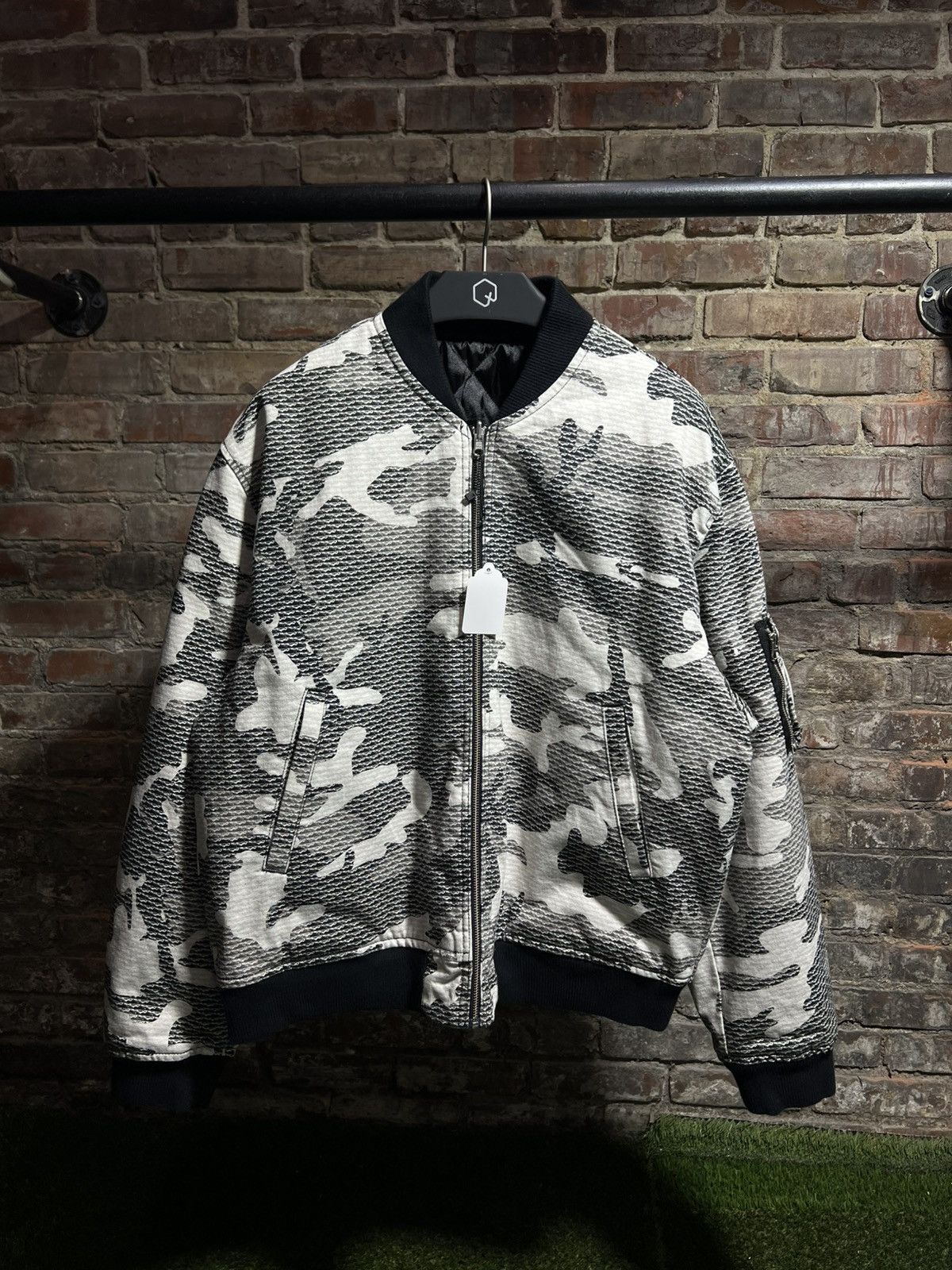 Corteiz Reversible Camo Bomber