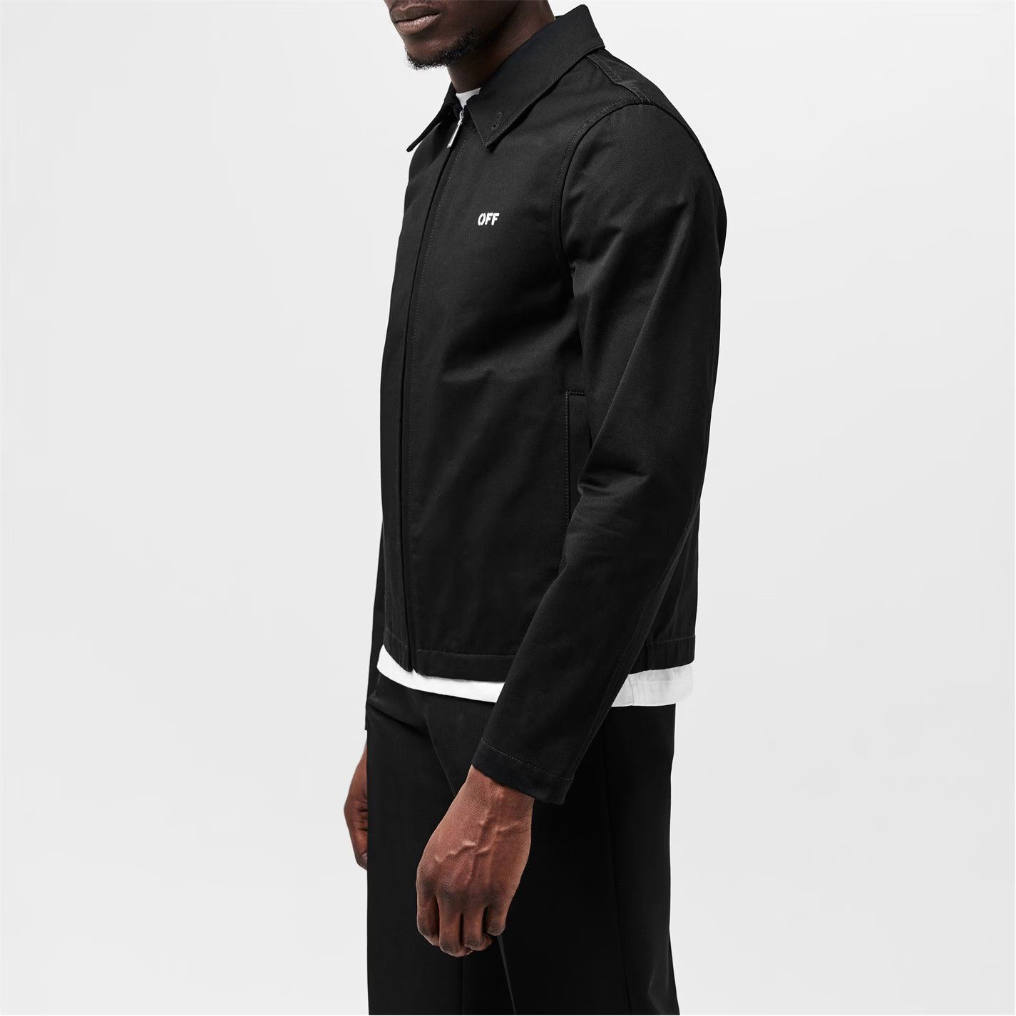 o1g2r1mq0326 Arrow Long Sleeve Zip Overshirt in Black