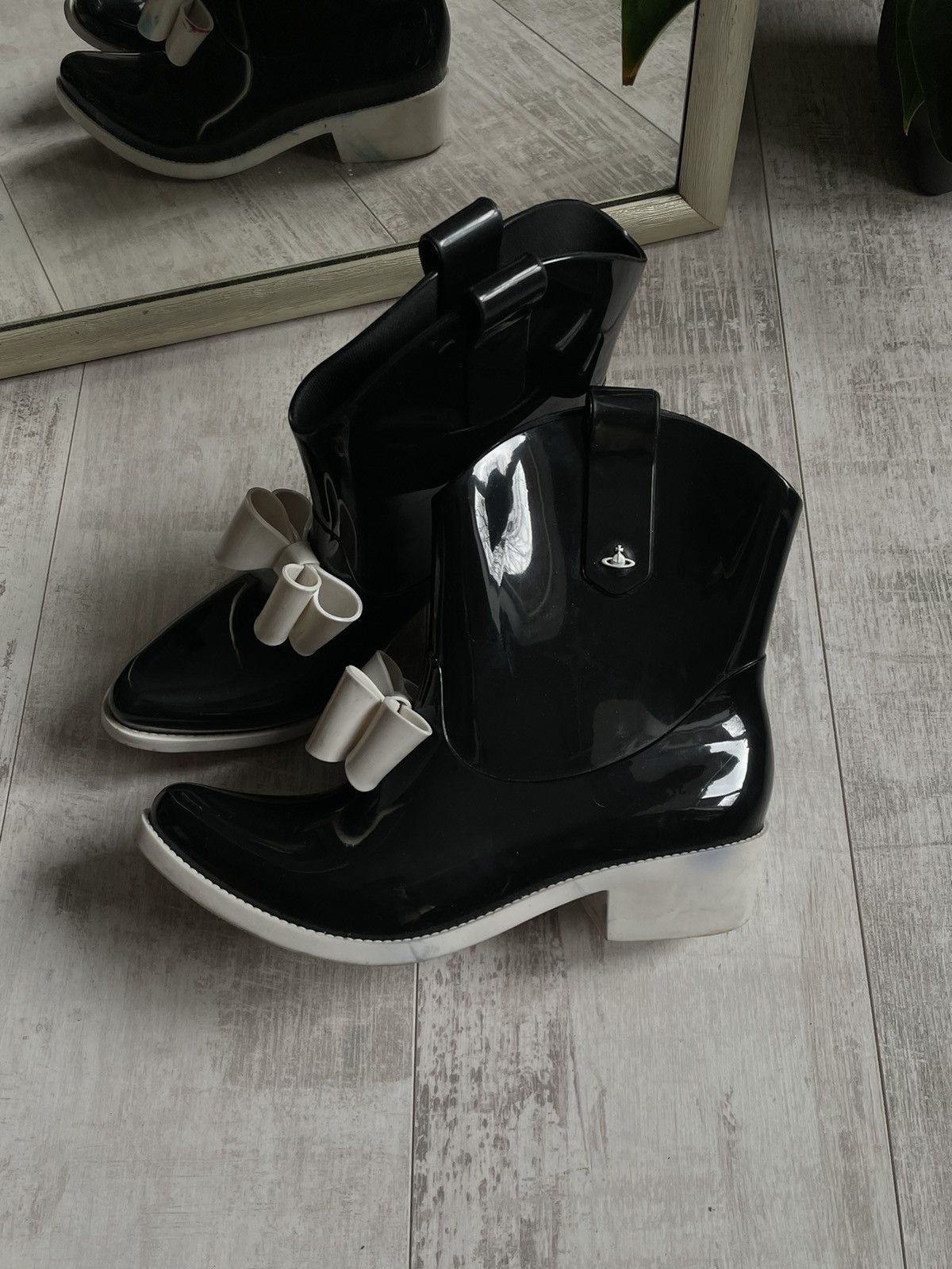 Vivienne Westwood Vivienne Westwood x Melissa Ribbon Boots Black RARE Size US 7 / IT 37 - 1 Thumbnail