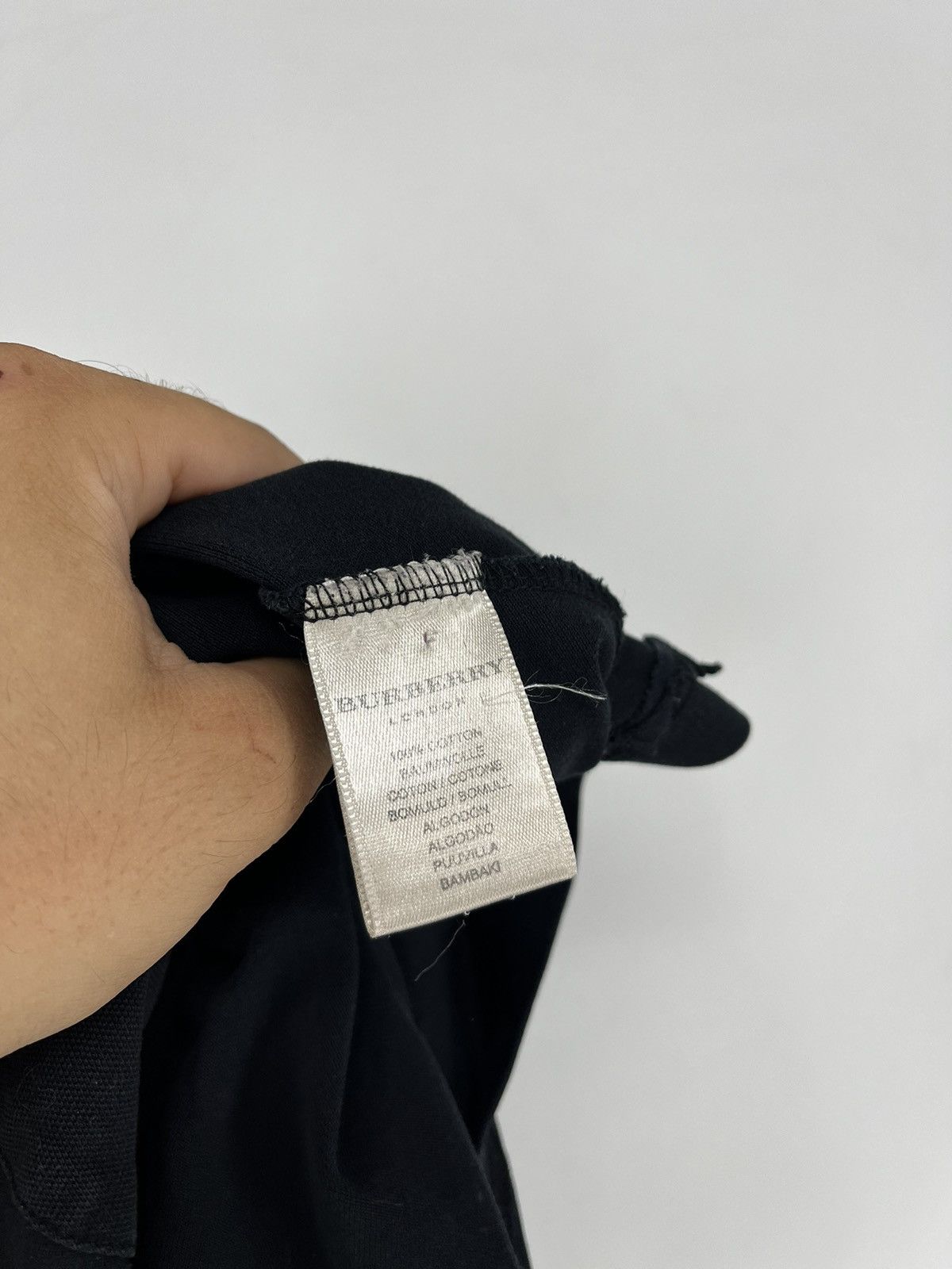 Other Vintage Y2K Burberry Luxury Polo V Neck T-shirt Streetwear Size US XL / EU 56 / 4 - 5 Thumbnail
