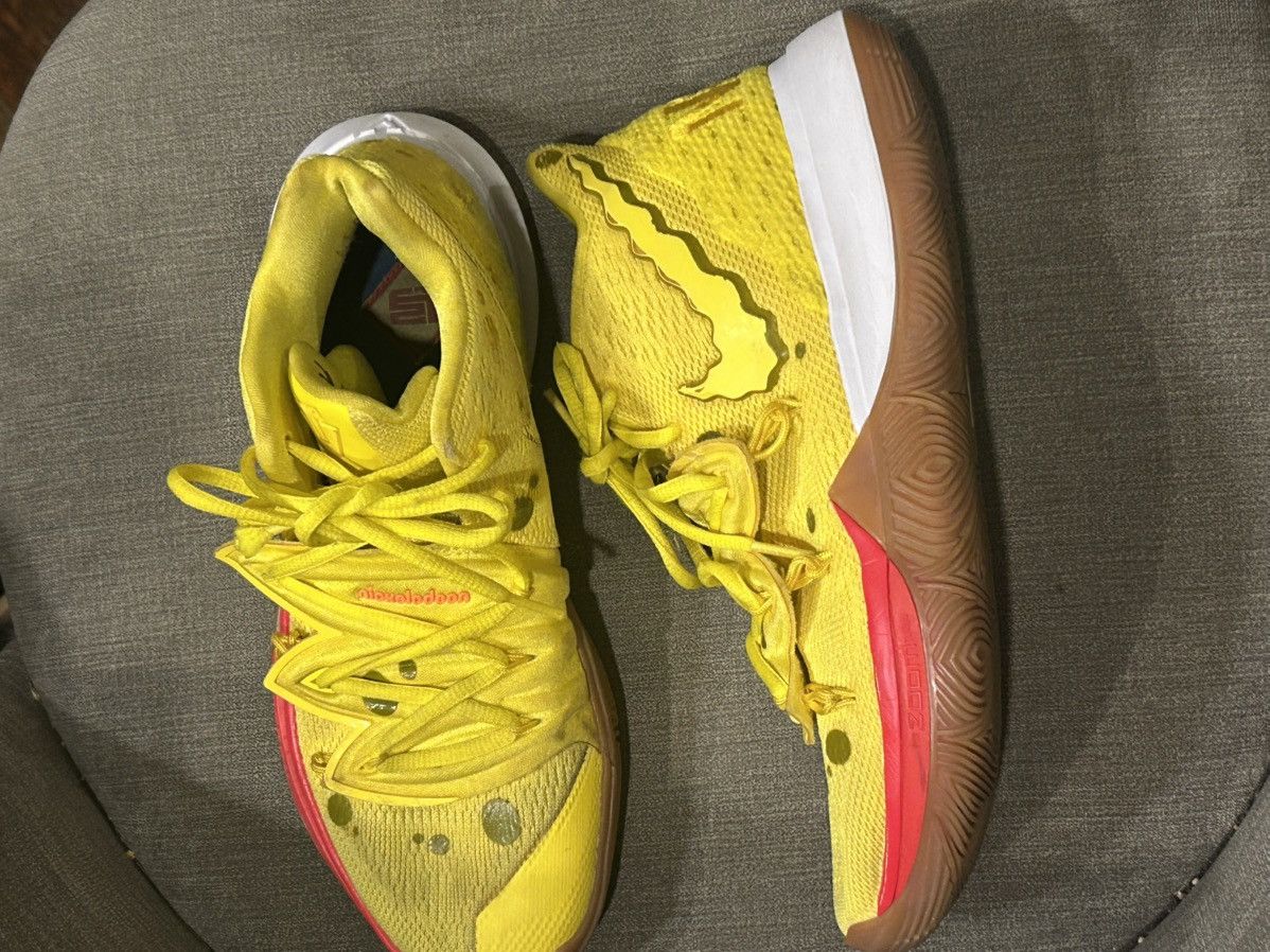 Nike Nike SpongeBob SquarePants x Kyrie 5 Size US 7.5 / EU 40-41 - 2 Thumbnail