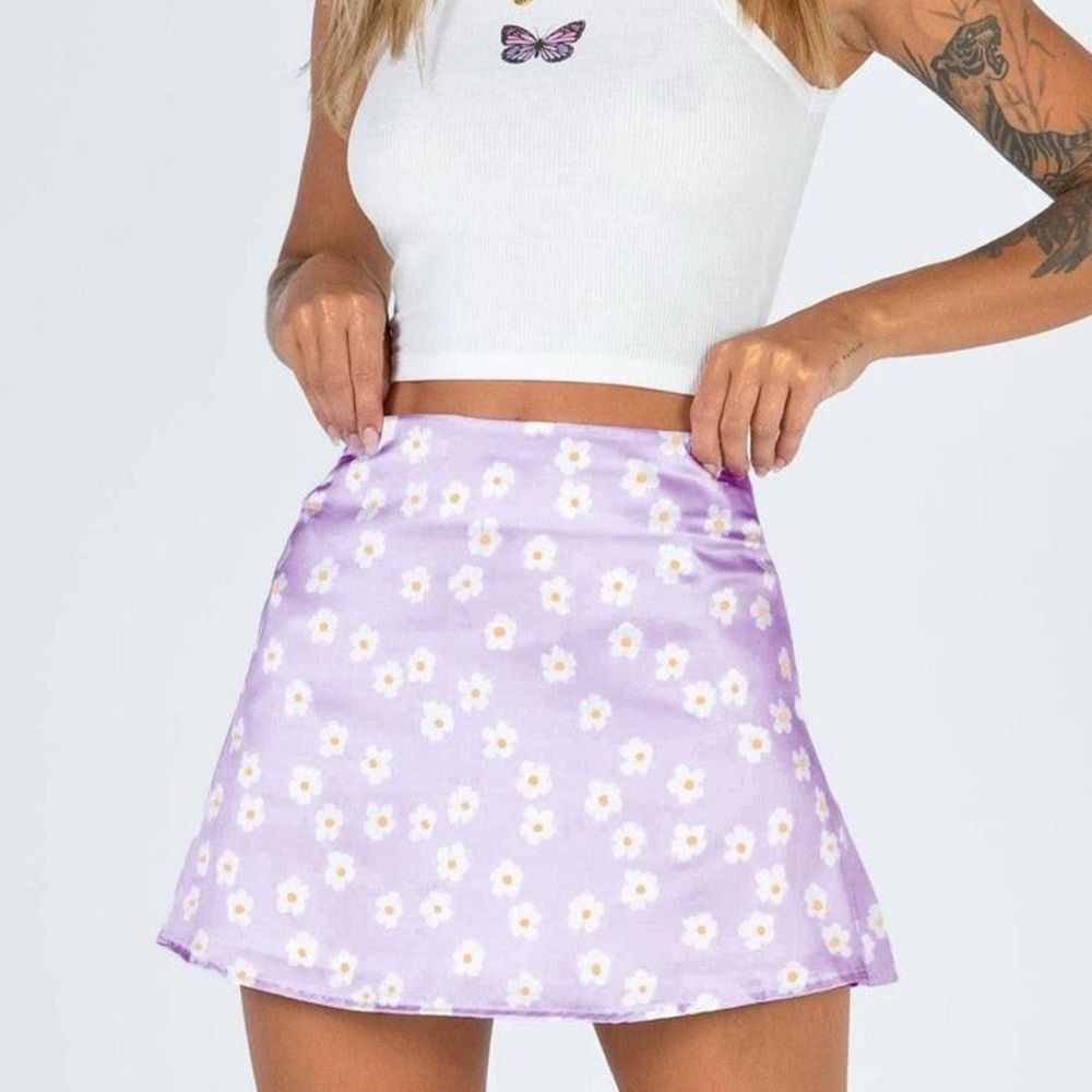 PRINCESS POLLY Princess Polly Purple Skater Mini Skirt Resort Wear Size 27" / US 4 / IT 40 - 1 Thumbnail