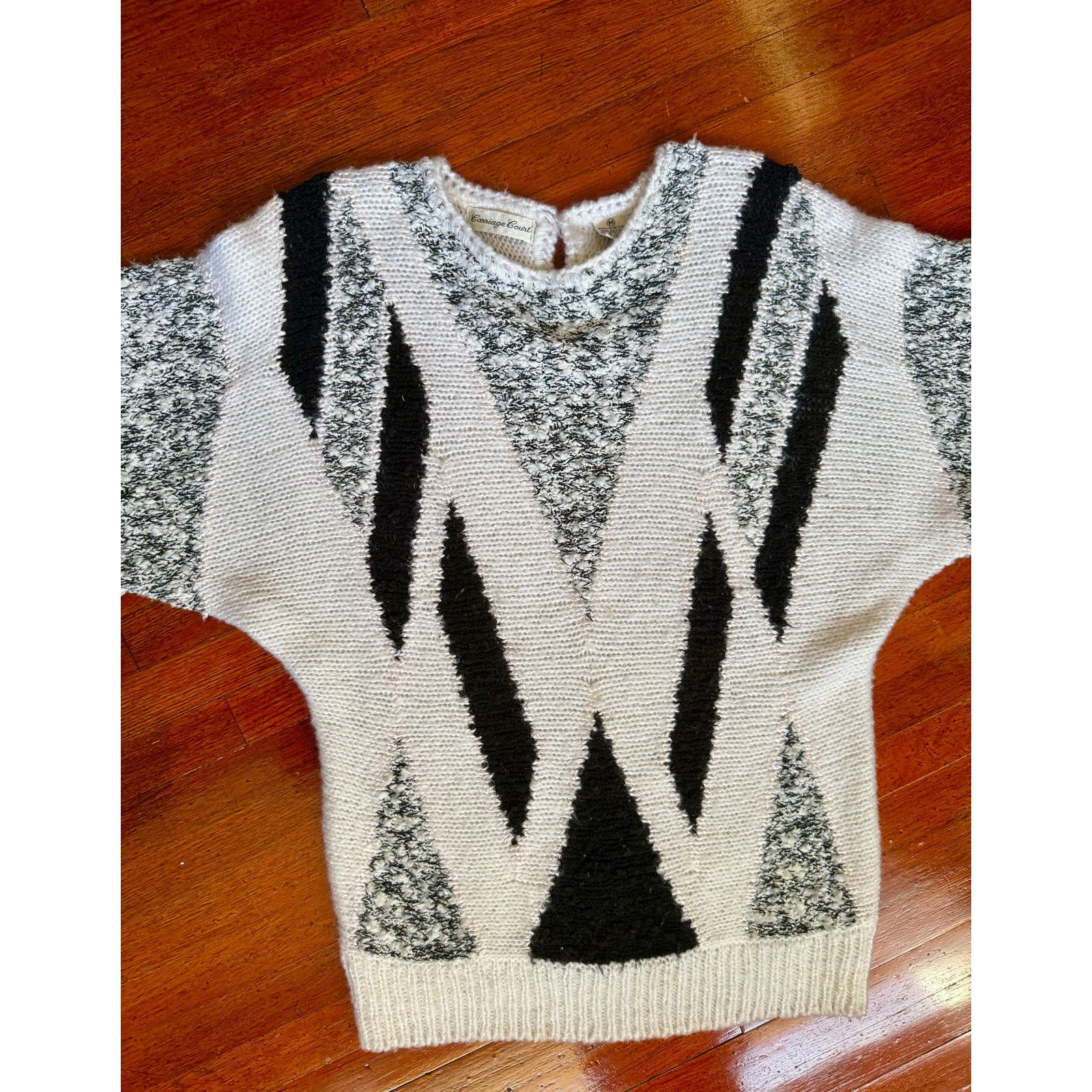 Vintage Vintage 80’s Carriage Court White Black Abstract Sweater Med Size M / US 6-8 / IT 42-44 - 3 Thumbnail