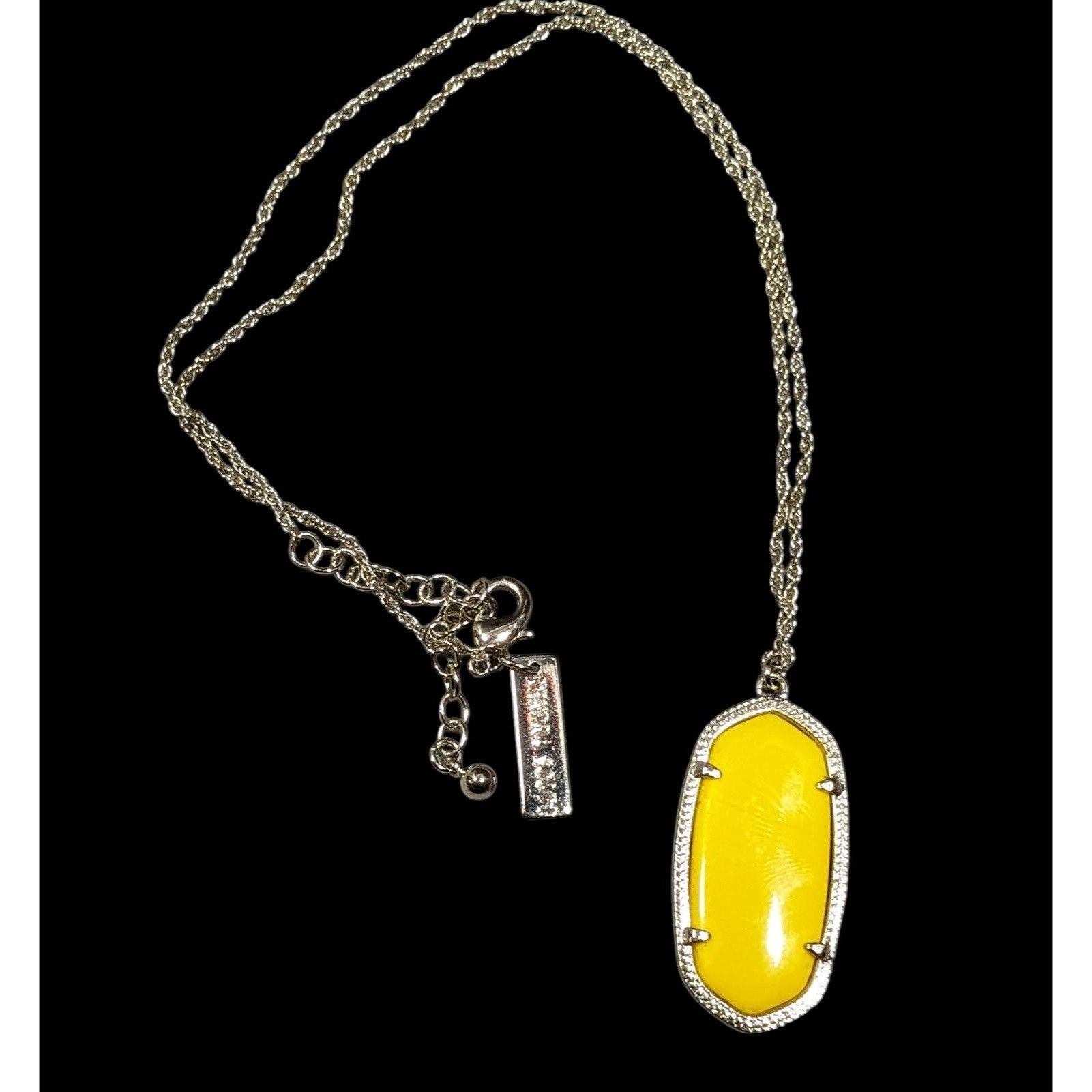 Kendra Scott Preppy Yellow And Gold Tone Pendant Necklace