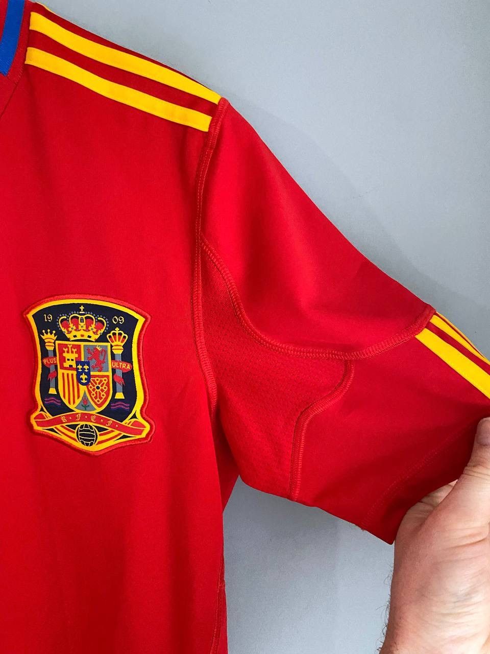 Adidas Adidas Spain National Team 2010/11 Home Soccer Jersey, S Size US S / EU 44-46 / 1 - 10 Thumbnail