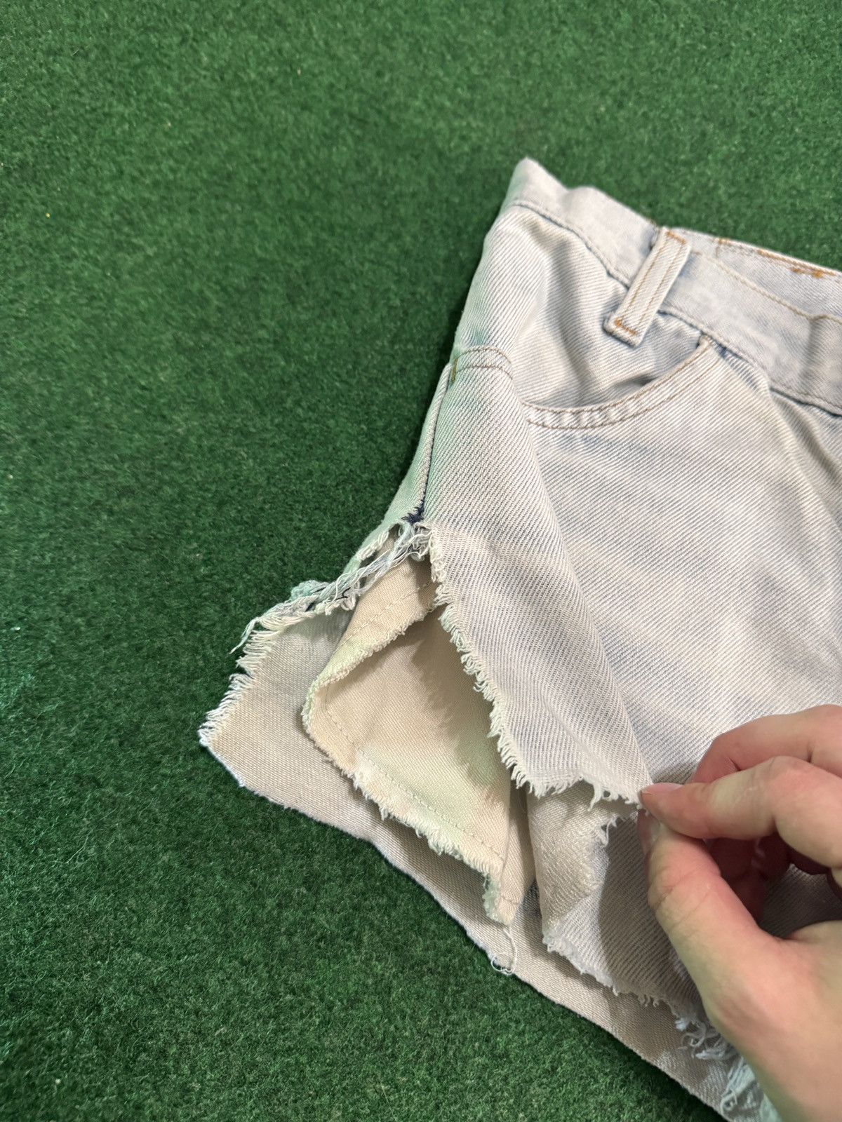 Levi's Vintage Clothing Levis Cutoff Jorts 28 Light Wash Distressed Denim Shorts Size 28" / US 6 / IT 42 - 5 Thumbnail
