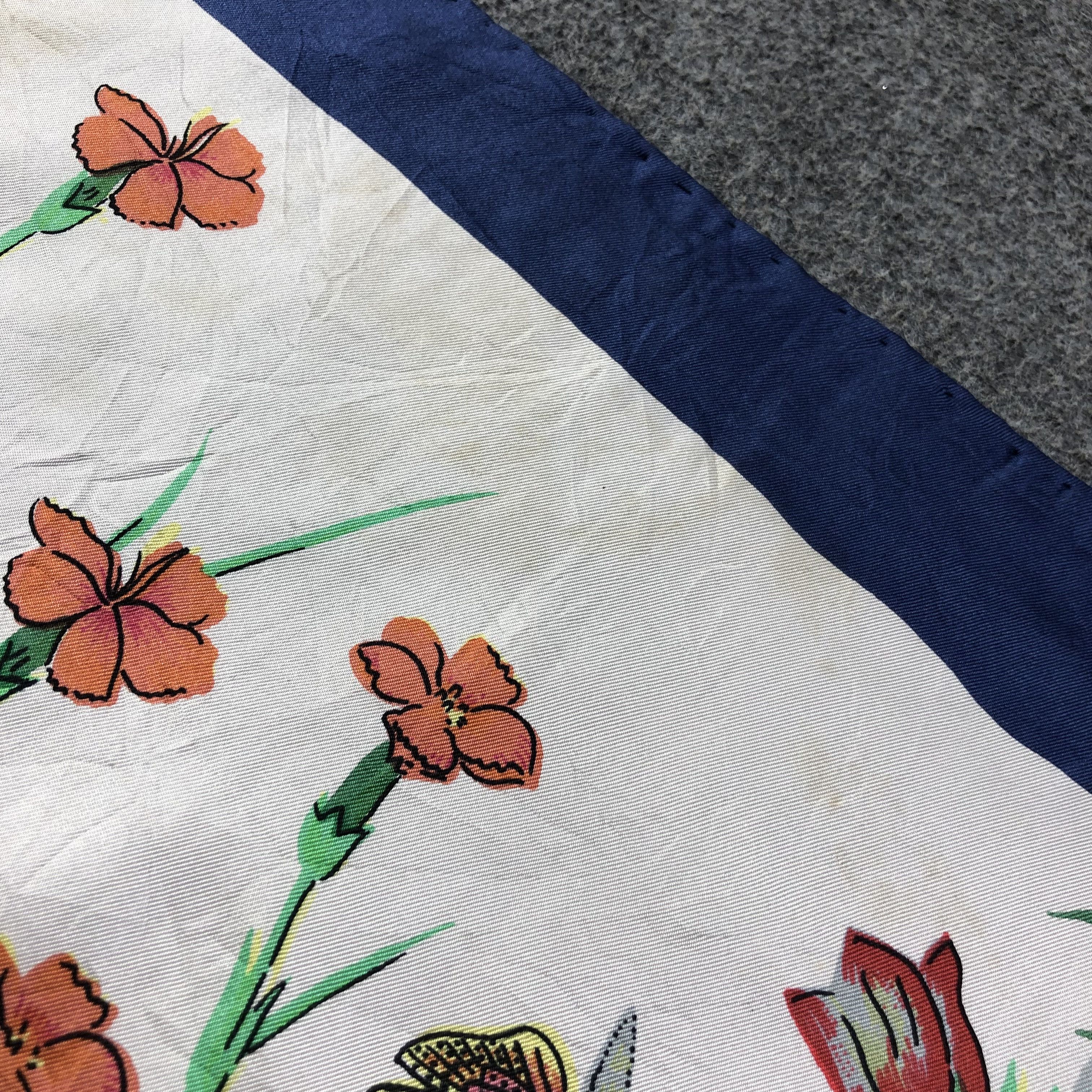 Japanese Brand Vintage Luxury Floral Hand Rolled Silk Scarf M715 Size ONE SIZE - 7 Thumbnail