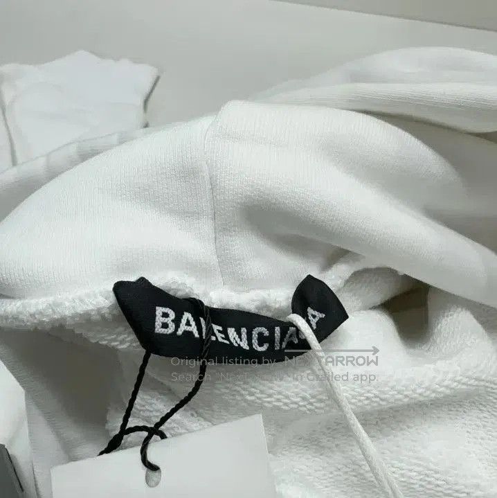 Balenciaga Balenciaga White Printed Long Sleeve Hoodie. Size US XS / EU 42 / 0 - 4 Thumbnail