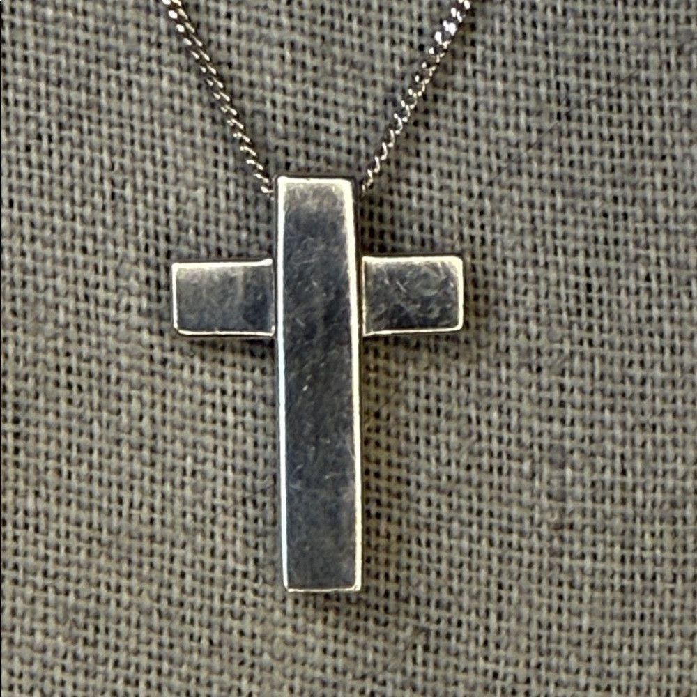 Gucci Gucci Sterling Silver Cross Pendant Necklace 16in Chain 925 Size ONE SIZE - 3 Thumbnail