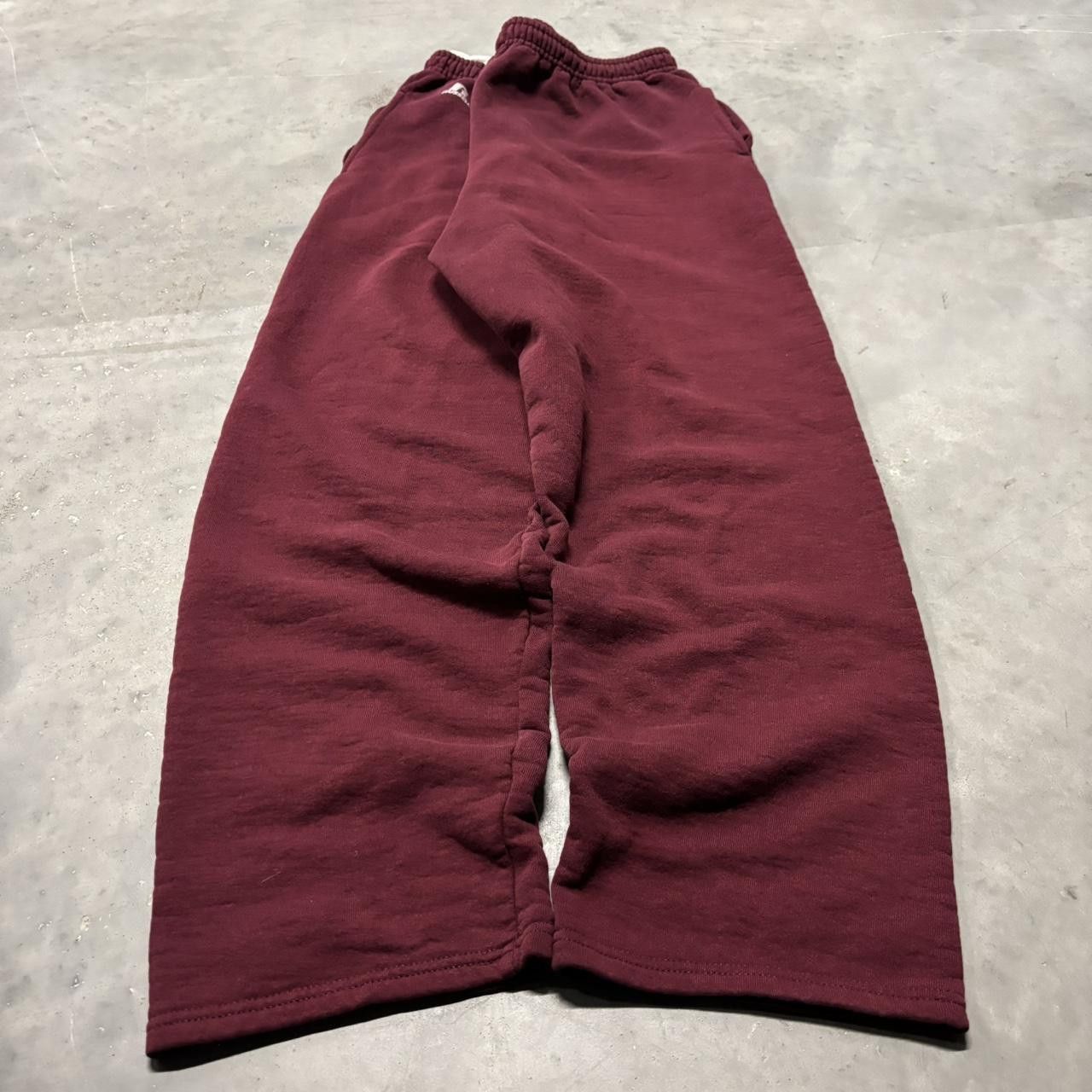 Russell Athletic × Vintage Crazy Vintage Y2K/2000s Baggy Red Russell Essential Sweatpants! Size US 34 / EU 50 - 3 Thumbnail