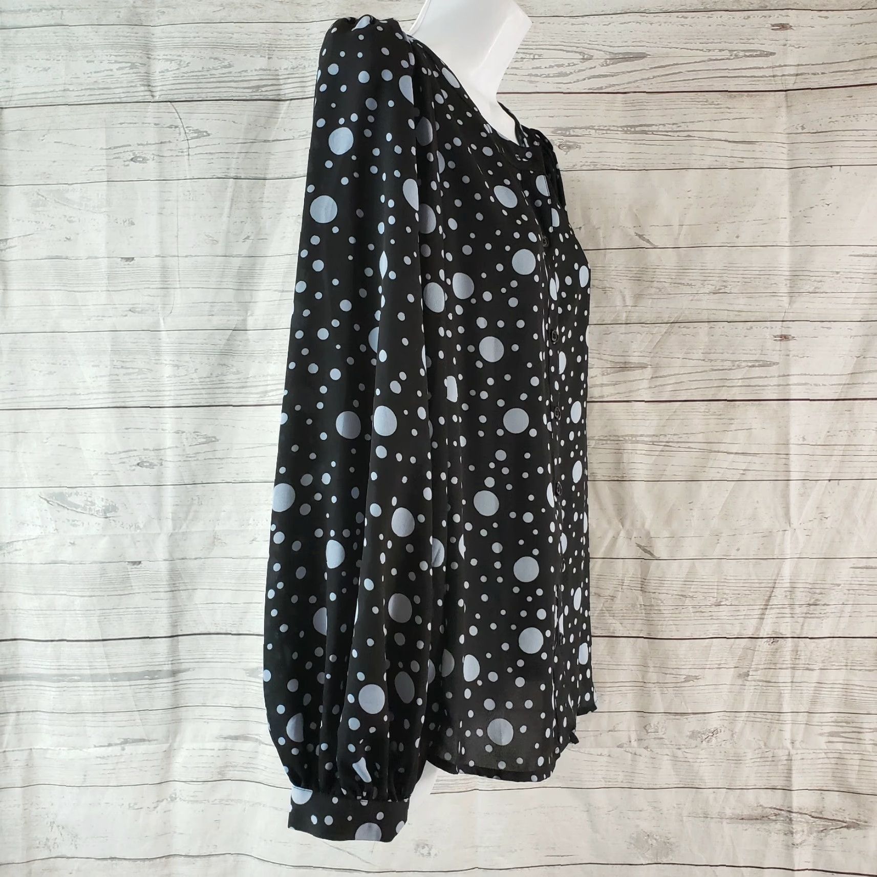 Vintage Who What Wear Womens Button Front Top M Black/Blue Polka Dots Shirt Womens M Black Polka Dot Button-Up Top Size M / US 6-8 / IT 42-44 - 3 Thumbnail
