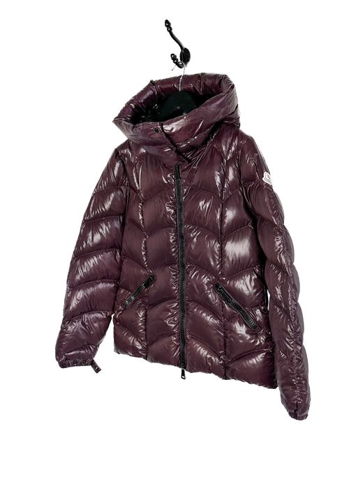 Moncler akebia best sale