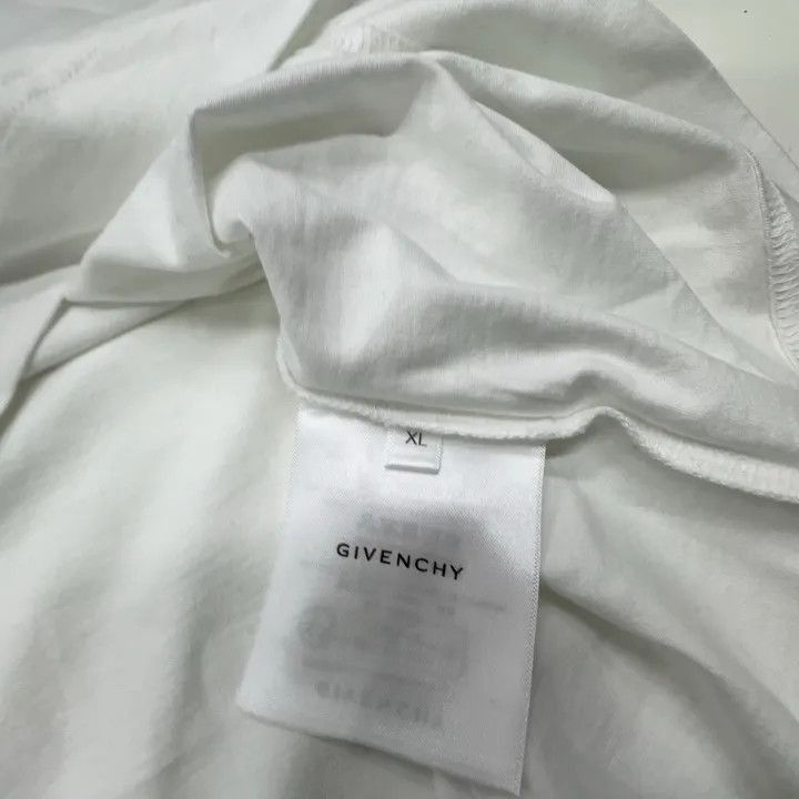 Givenchy Givenchy Givenchy SS23 White Graphic Short Sleeve TShirt - Size US XL / EU 56 / 4 - 4 Thumbnail