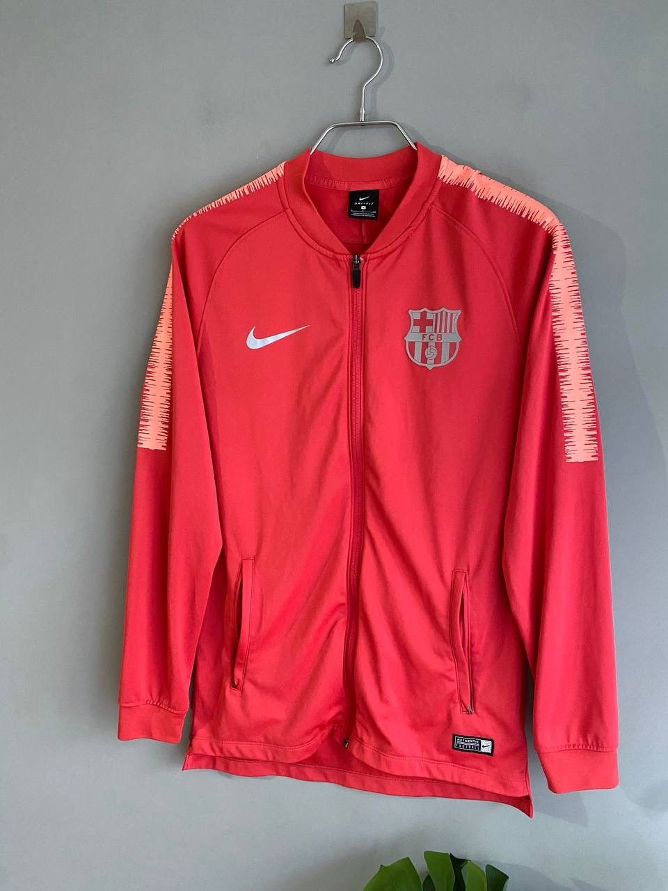 Nike FC Barcelona 2018/19 Football Training Zip Jacket, Size S Size US S / EU 44-46 / 1 - 2 Thumbnail