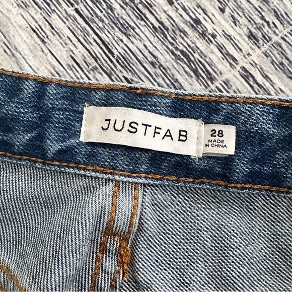 Other NWT JUSTFAB Women's Blue Jeans with Rhinestone Accents Strai Size 28" / US 6 / IT 42 - 5 Thumbnail