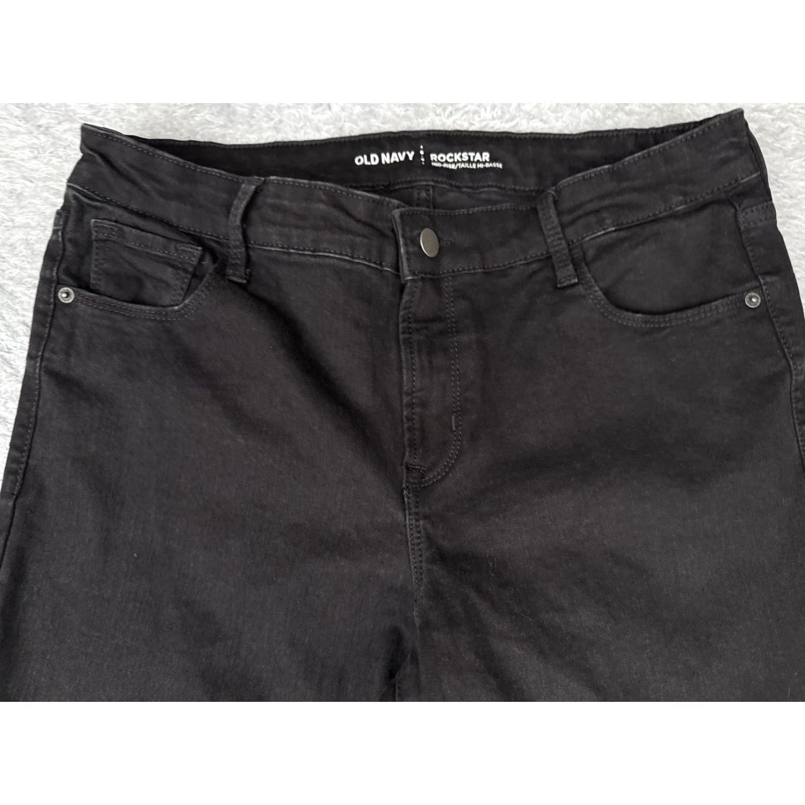 Old Navy Old Navy Jeans Womens 14 Regular Black Rockstar Mid Rise Skinny Stretch Denim Shirt? Size 36" / US 14 / IT 50 - 4 Thumbnail