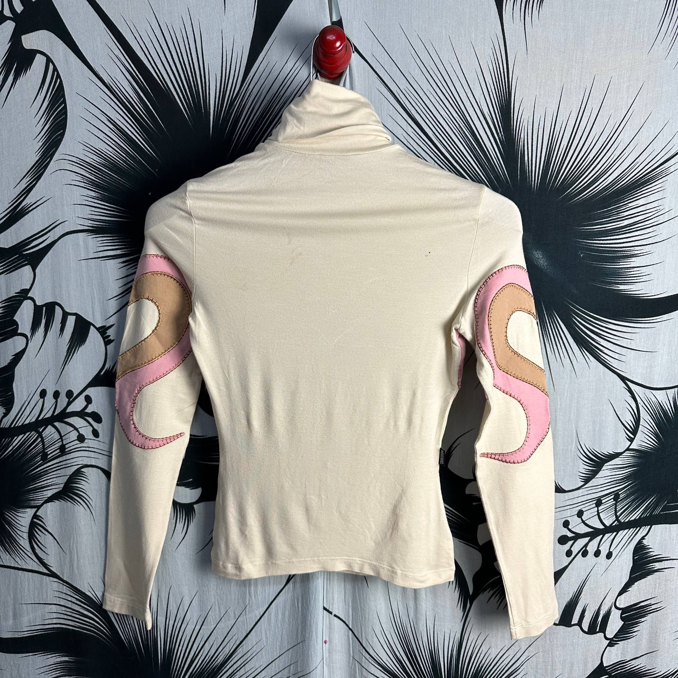 Moschino Moschino Jeans Iconic Heart Swirls Top Size S / US 4 / IT 40 - 2 Thumbnail
