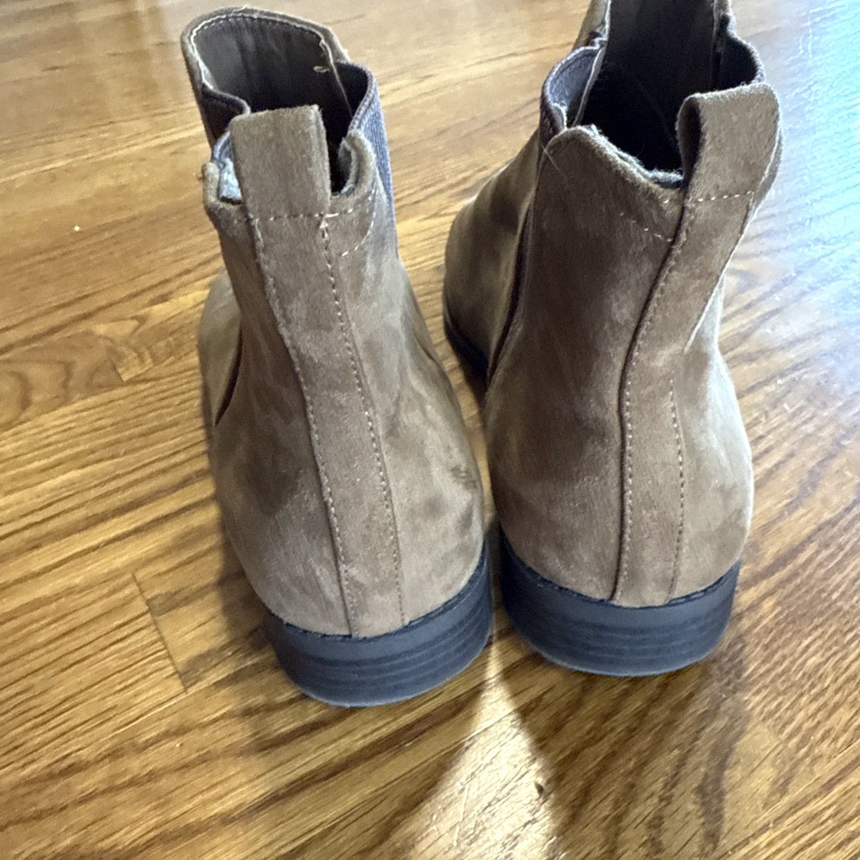 Primark Primark Chelsea Boots 10 Cognac Ankle Booties Vegan Suede Capsule Minimalist Women's Faux Suede Chelsea Boot US 10 Brown Autumn 2020s Size US 10 / IT 40 - 4 Thumbnail