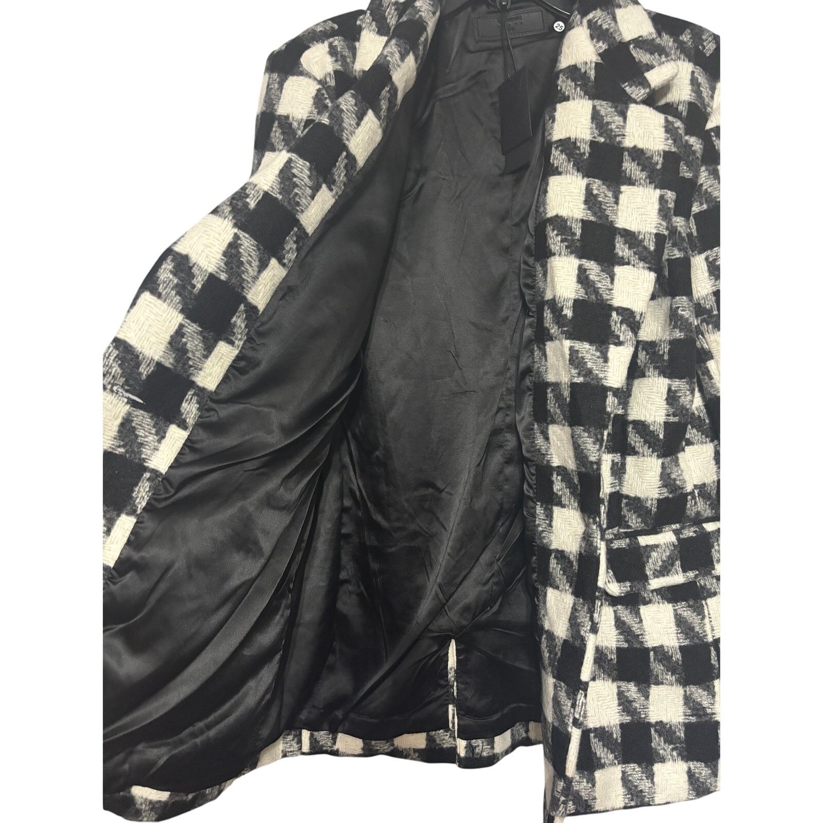 BLANKNYC $128 MSRP Blank NYC Oversized Houdstooth Blazer - Sz M - NWT Size M / US 6-8 / IT 42-44 - 7 Thumbnail